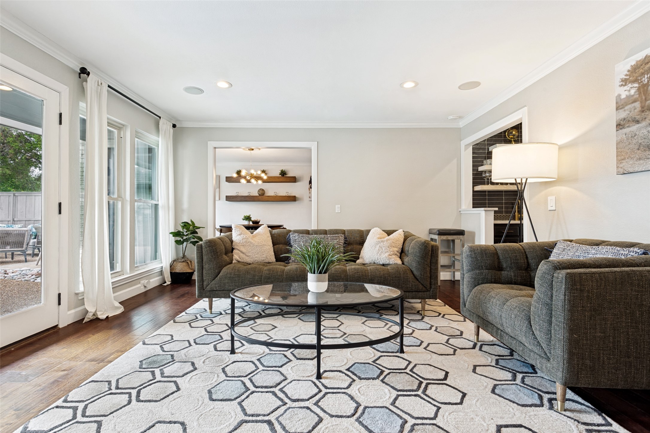2128 Mcdaniel Circle