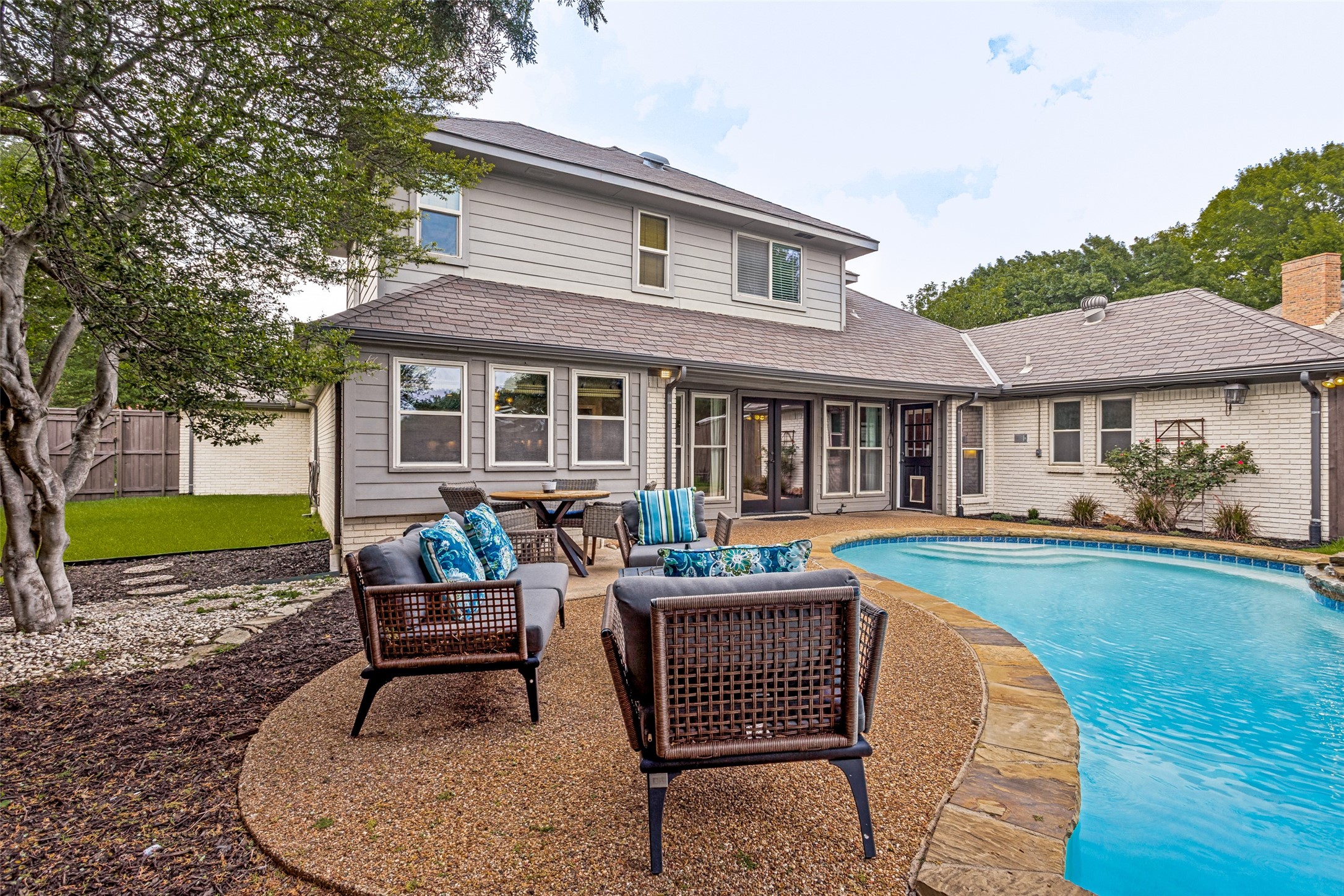 2128 Mcdaniel Circle