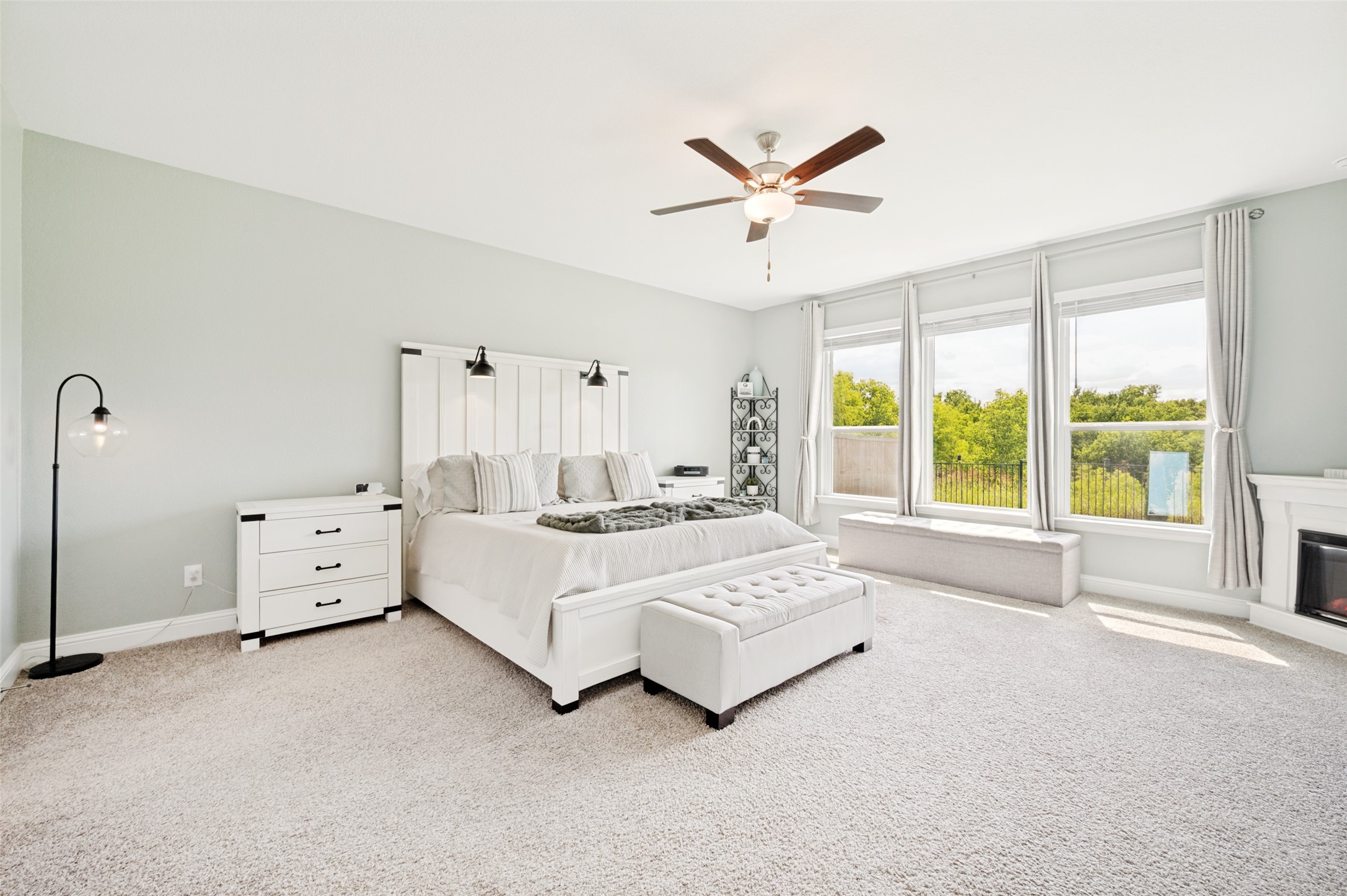 104 Lakeview Drive