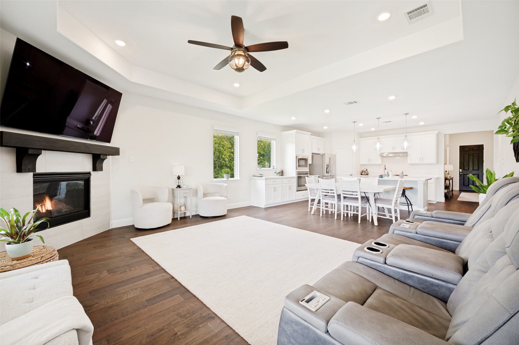 104 Lakeview Drive