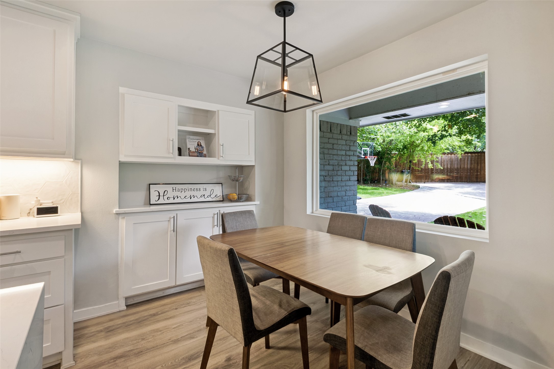 10118 Timber Trail Drive