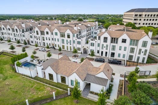 5270 Town and Country Boulevard 225