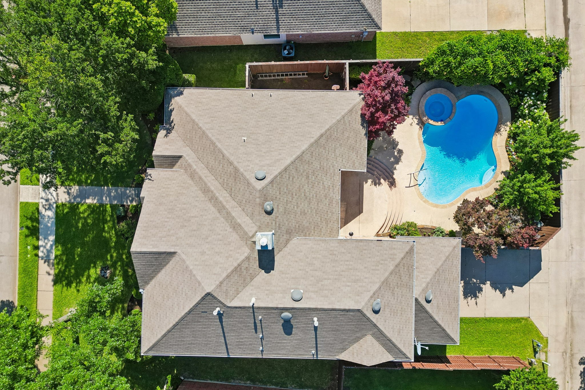 3516 Kimble Drive