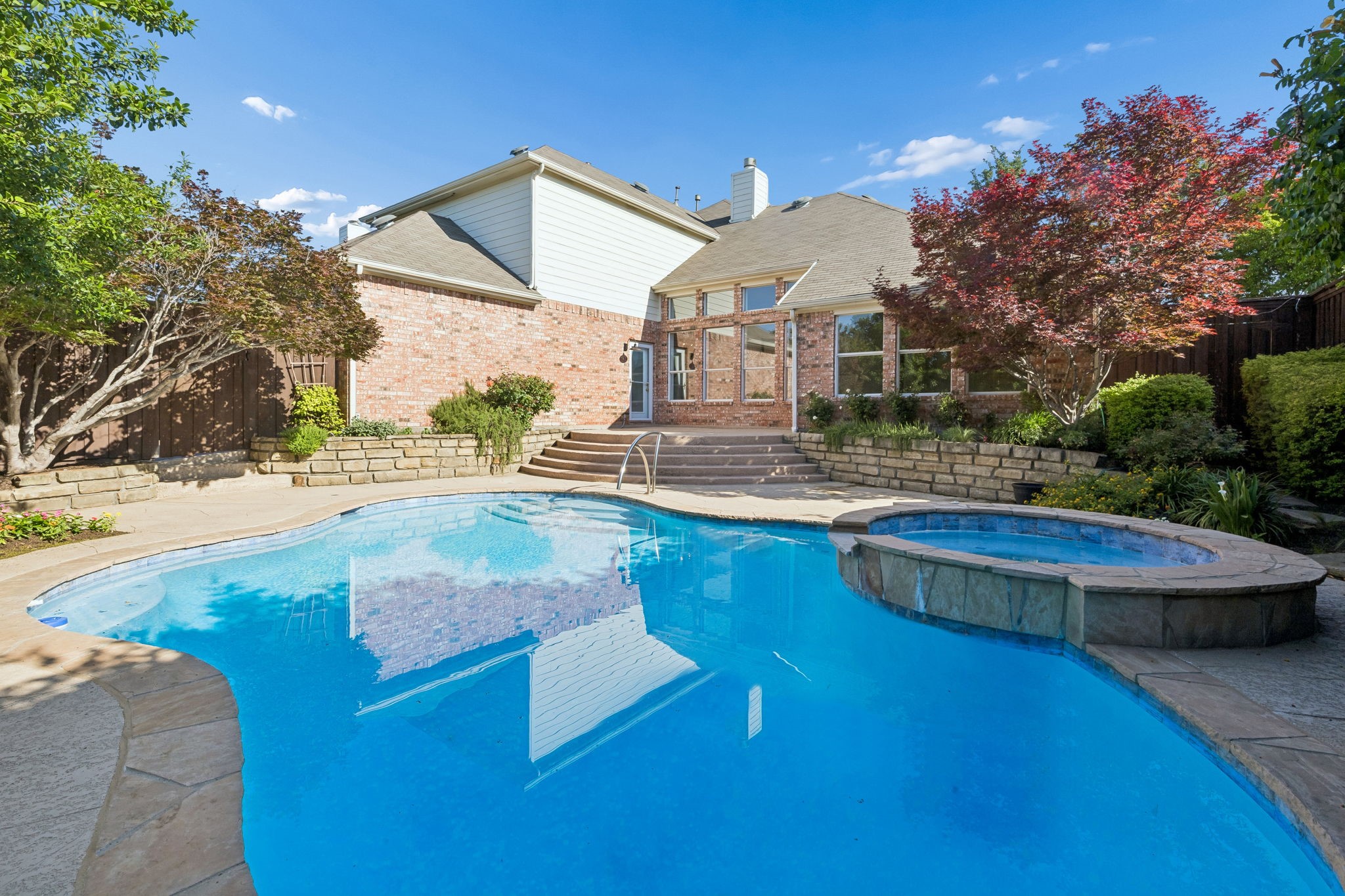 3516 Kimble Drive
