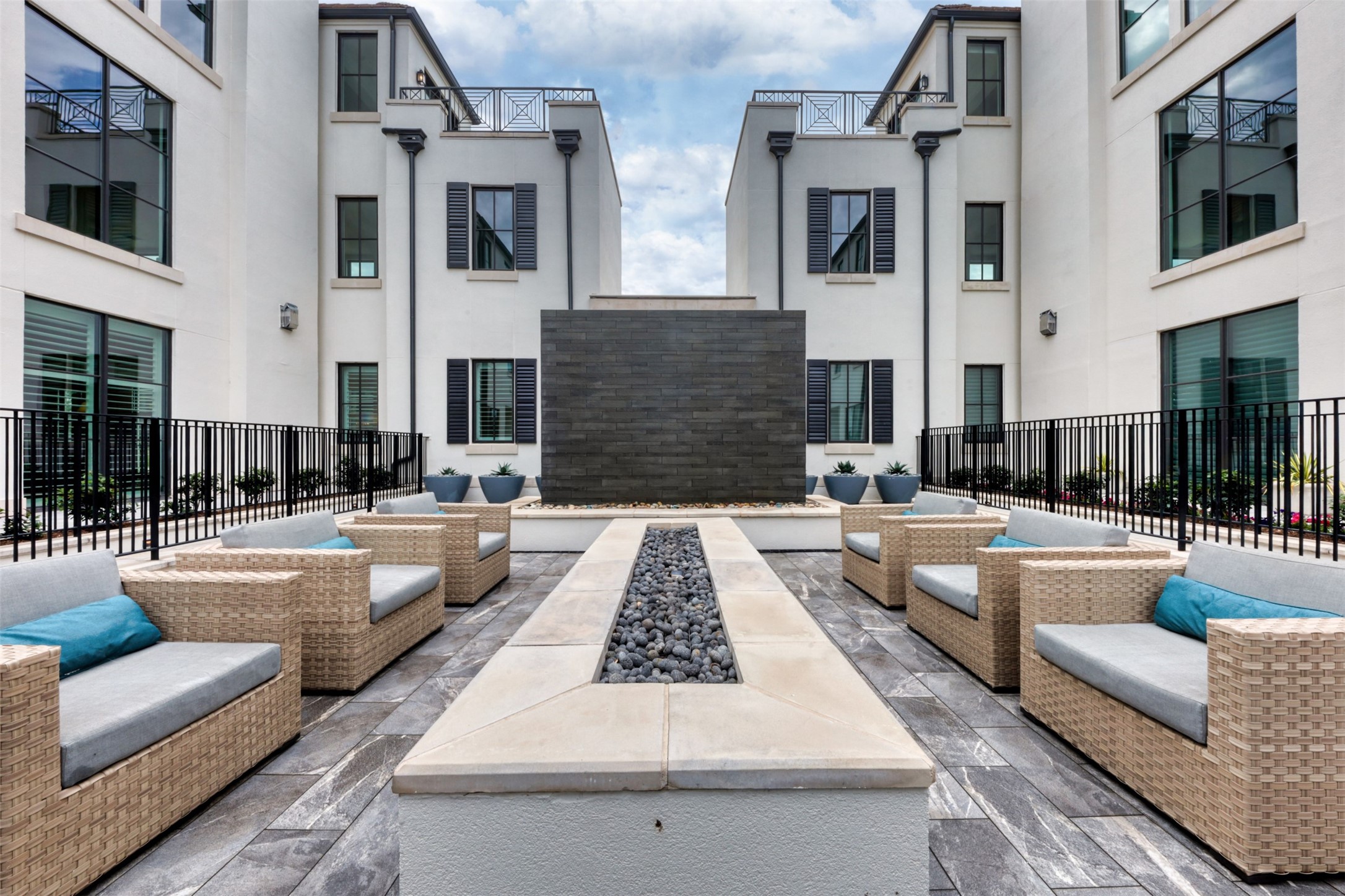 5270 Town and Country Boulevard 111