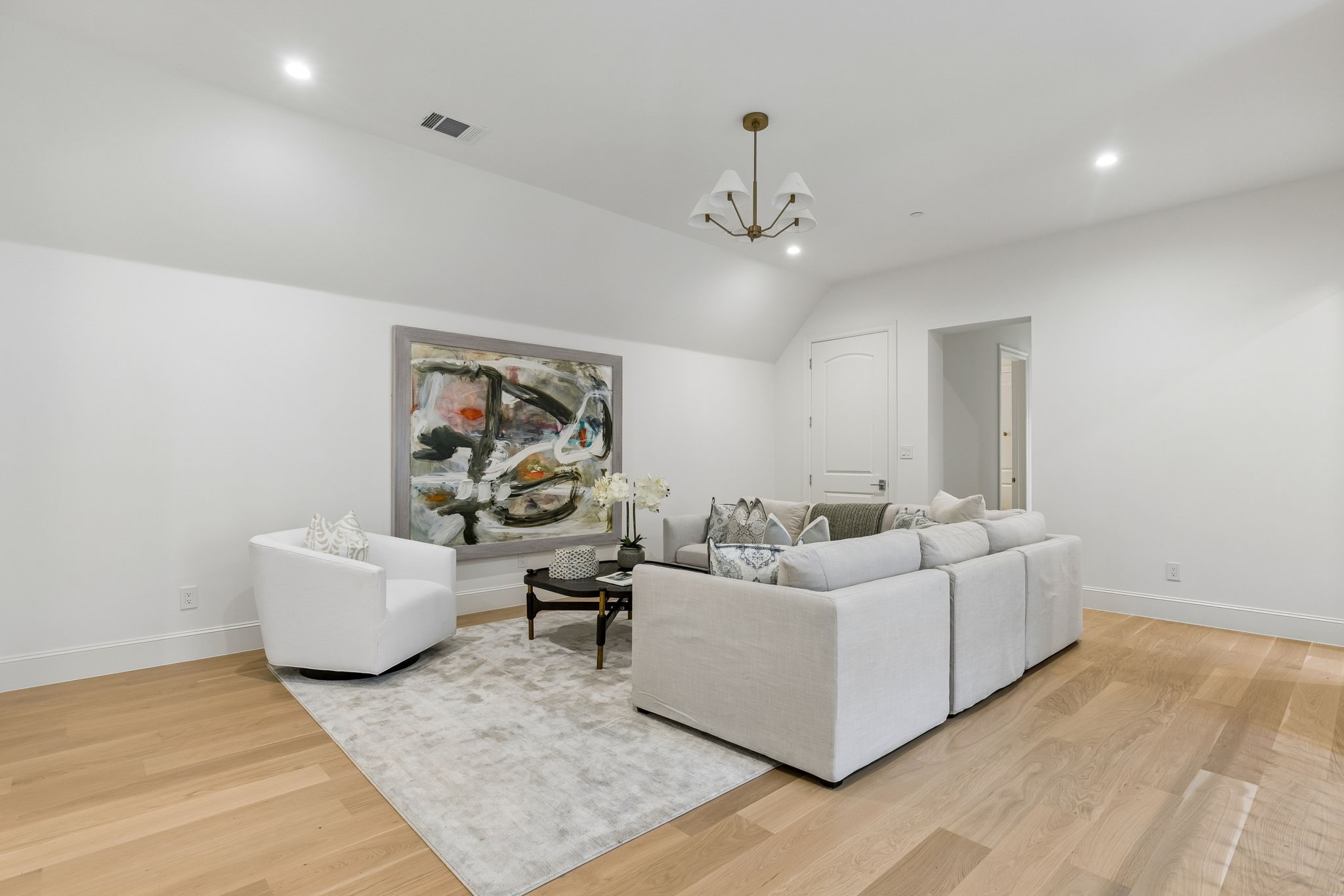 6389 Memorial Drive