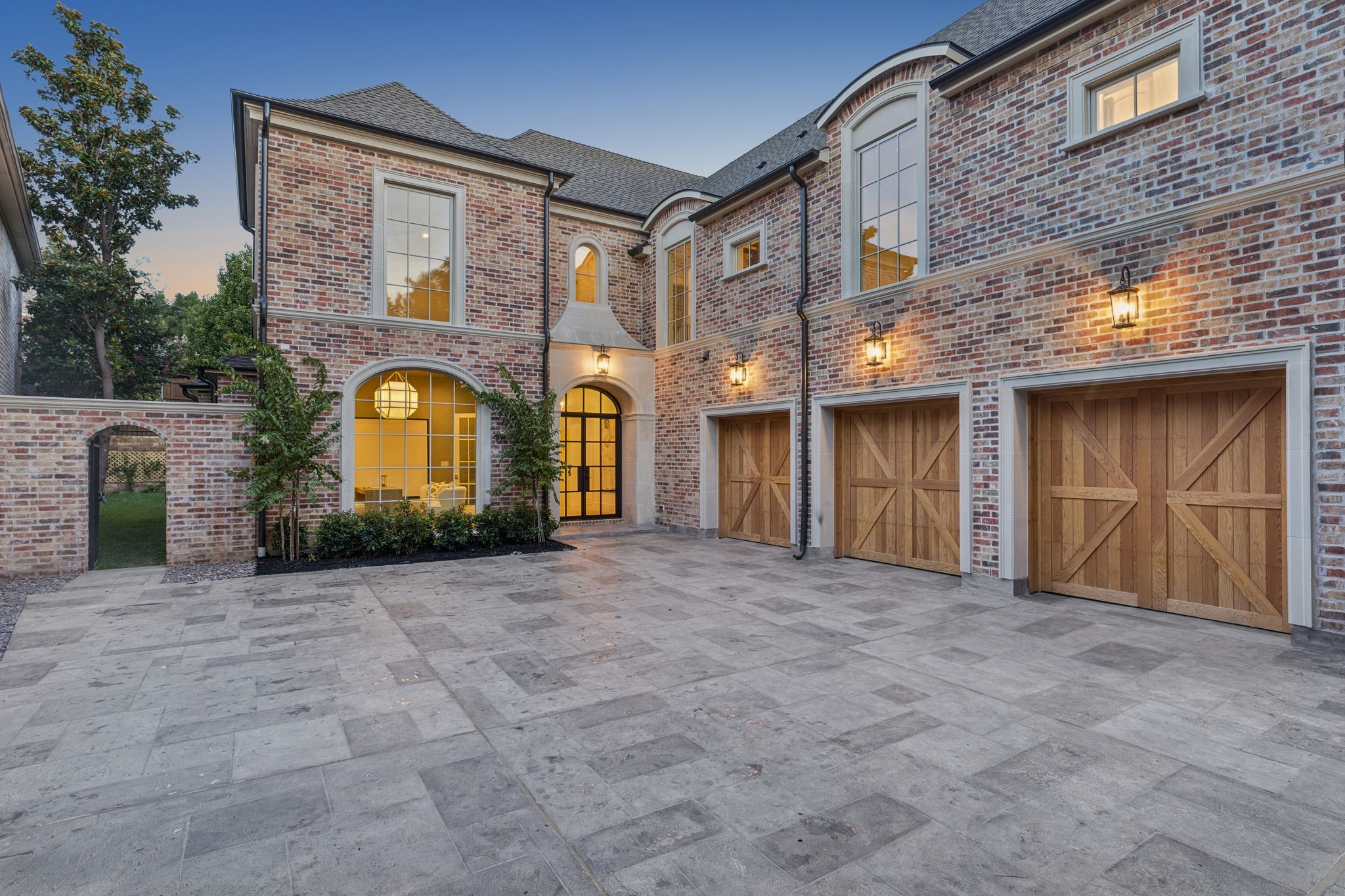 6389 Memorial Drive