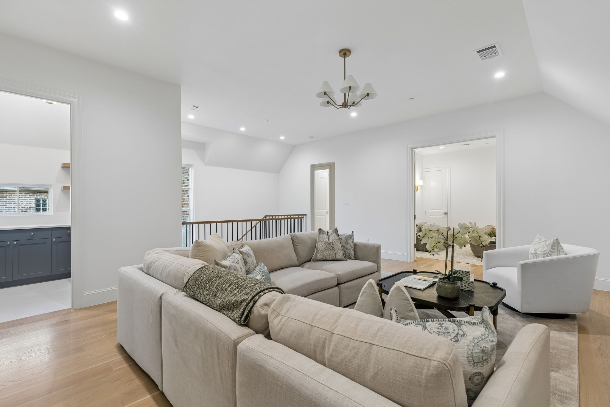 6389 Memorial Drive