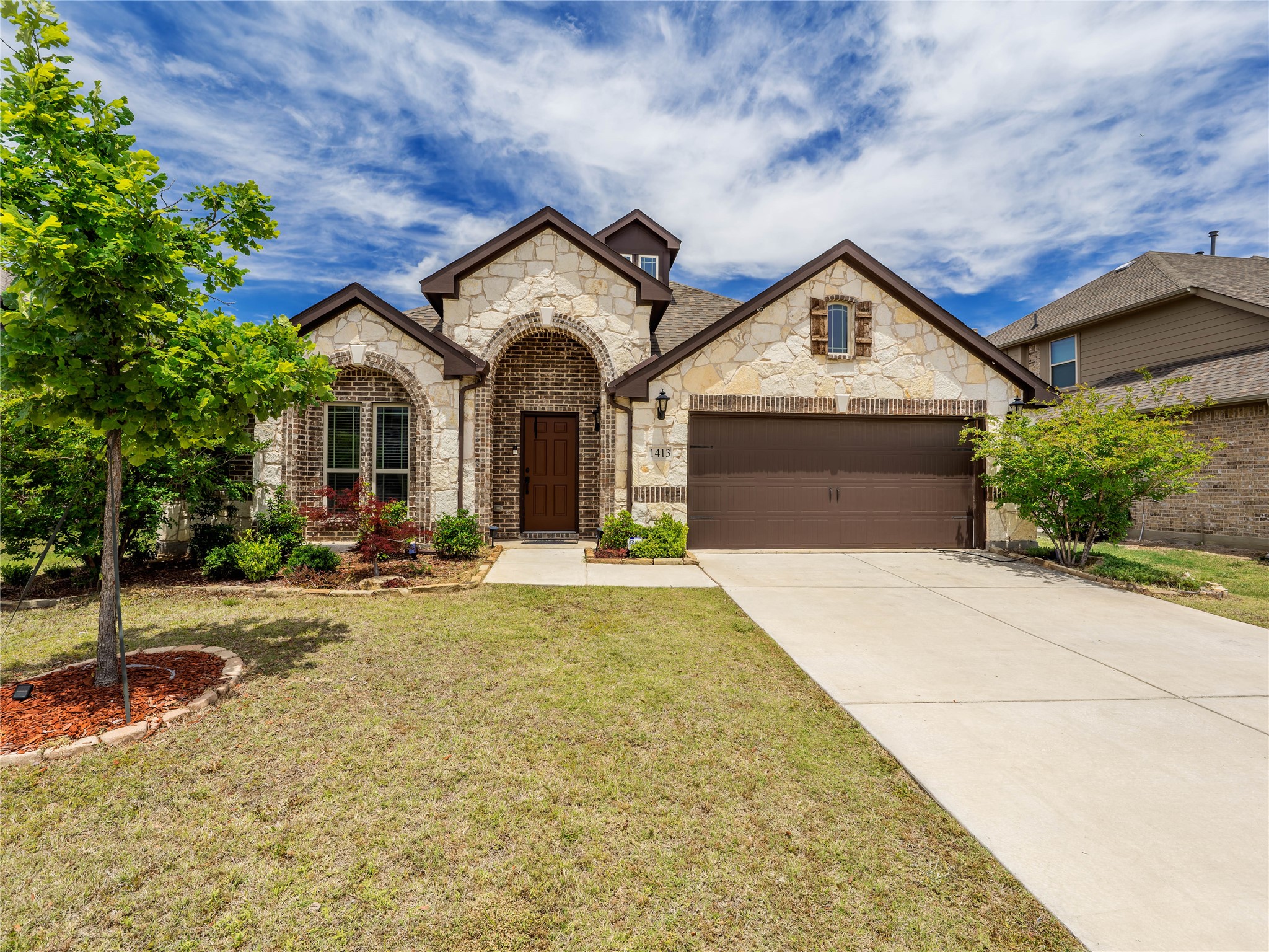 1413 Saddle Ridge Drive