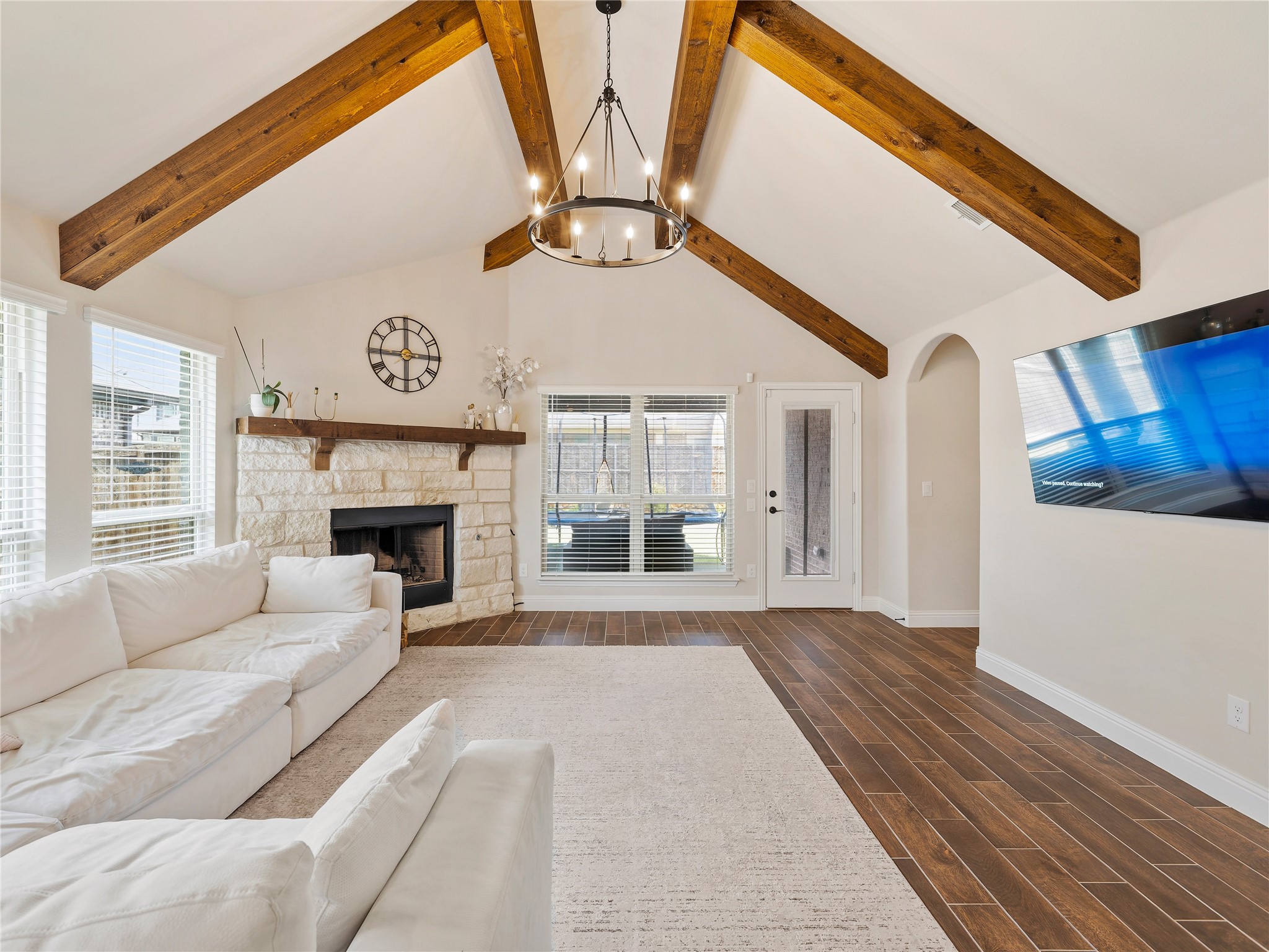 1413 Saddle Ridge Drive