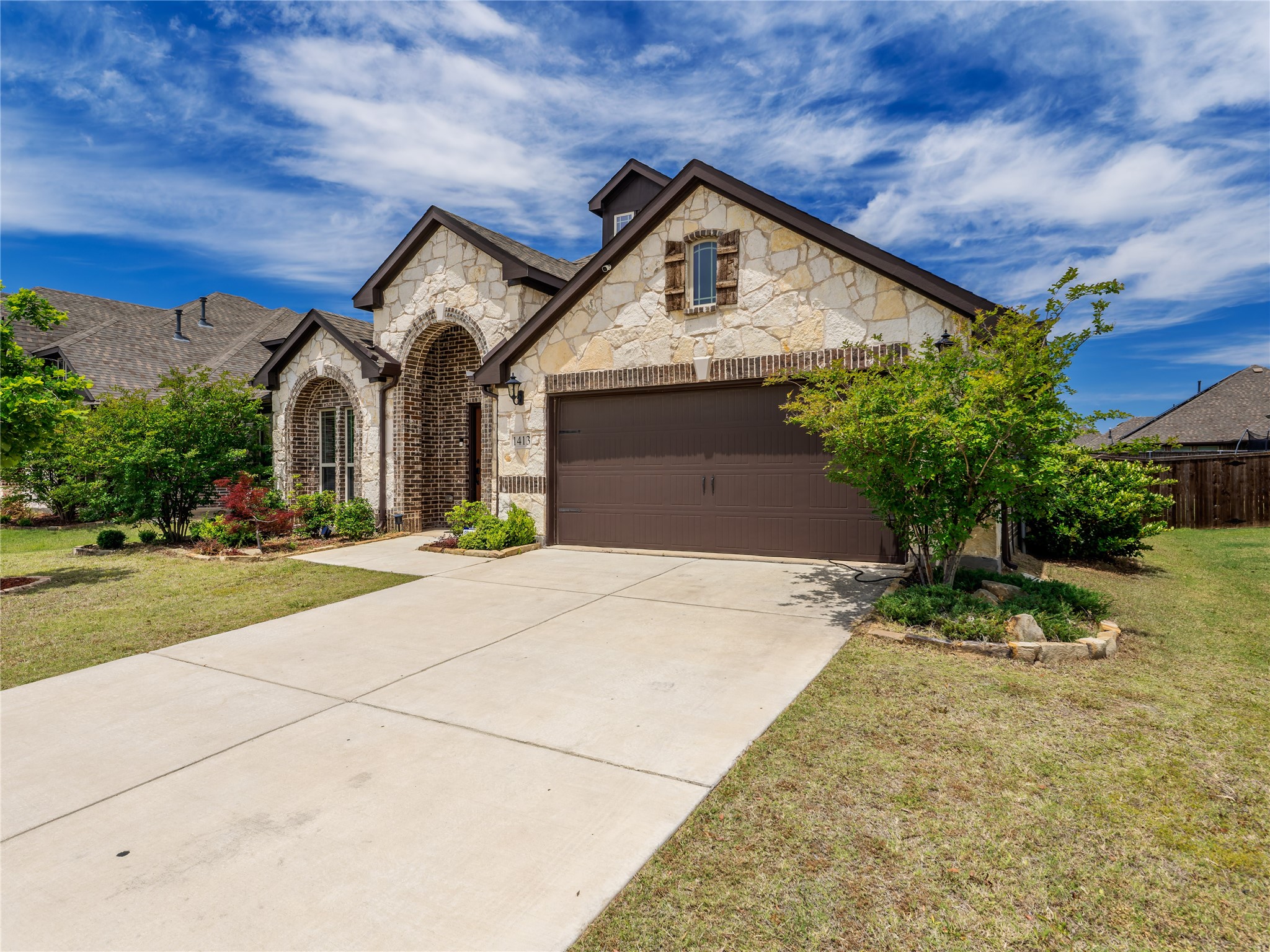 1413 Saddle Ridge Drive