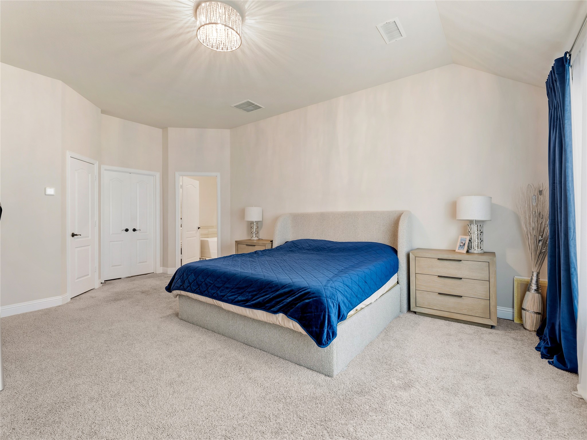 1413 Saddle Ridge Drive