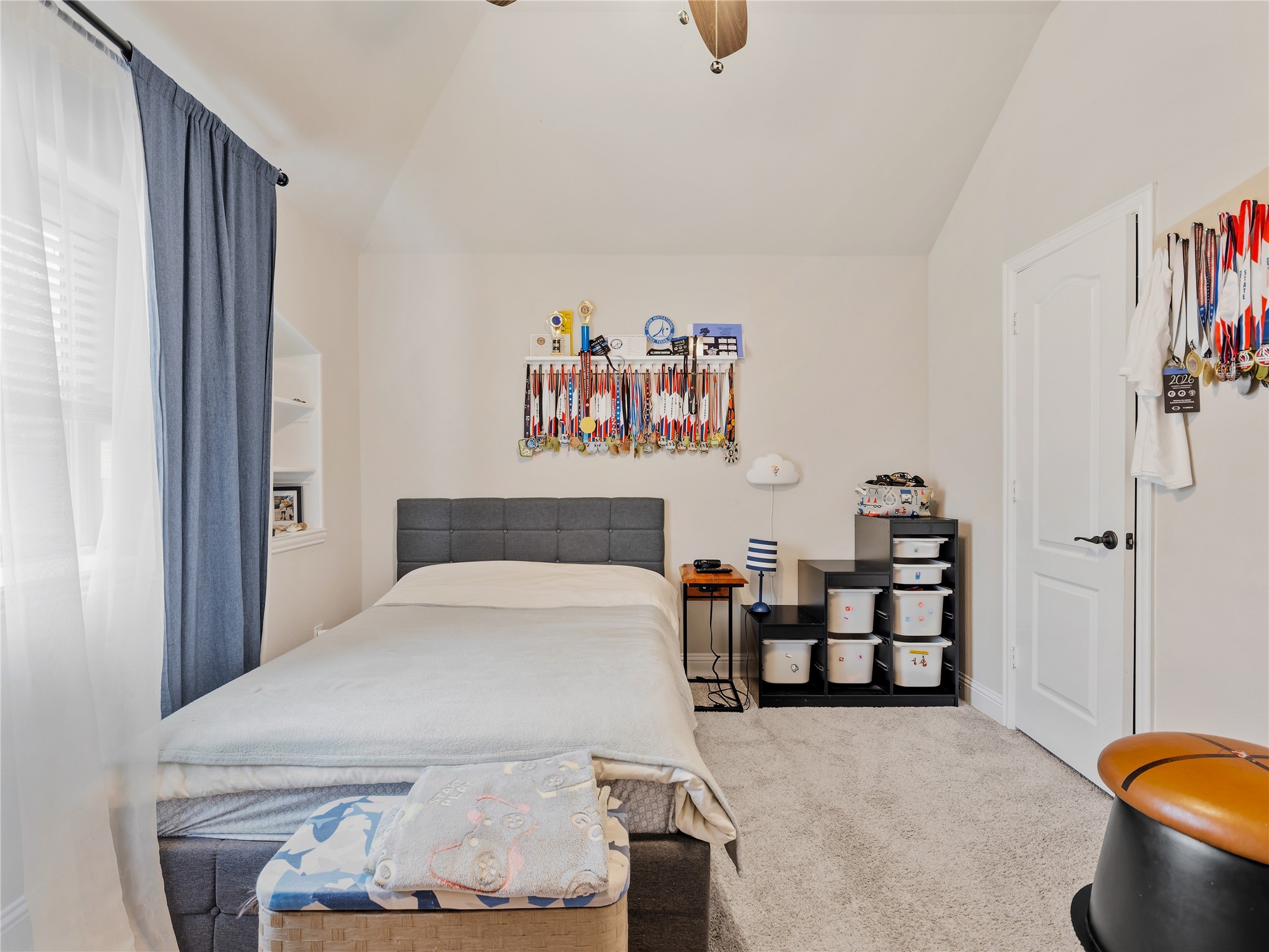 1413 Saddle Ridge Drive
