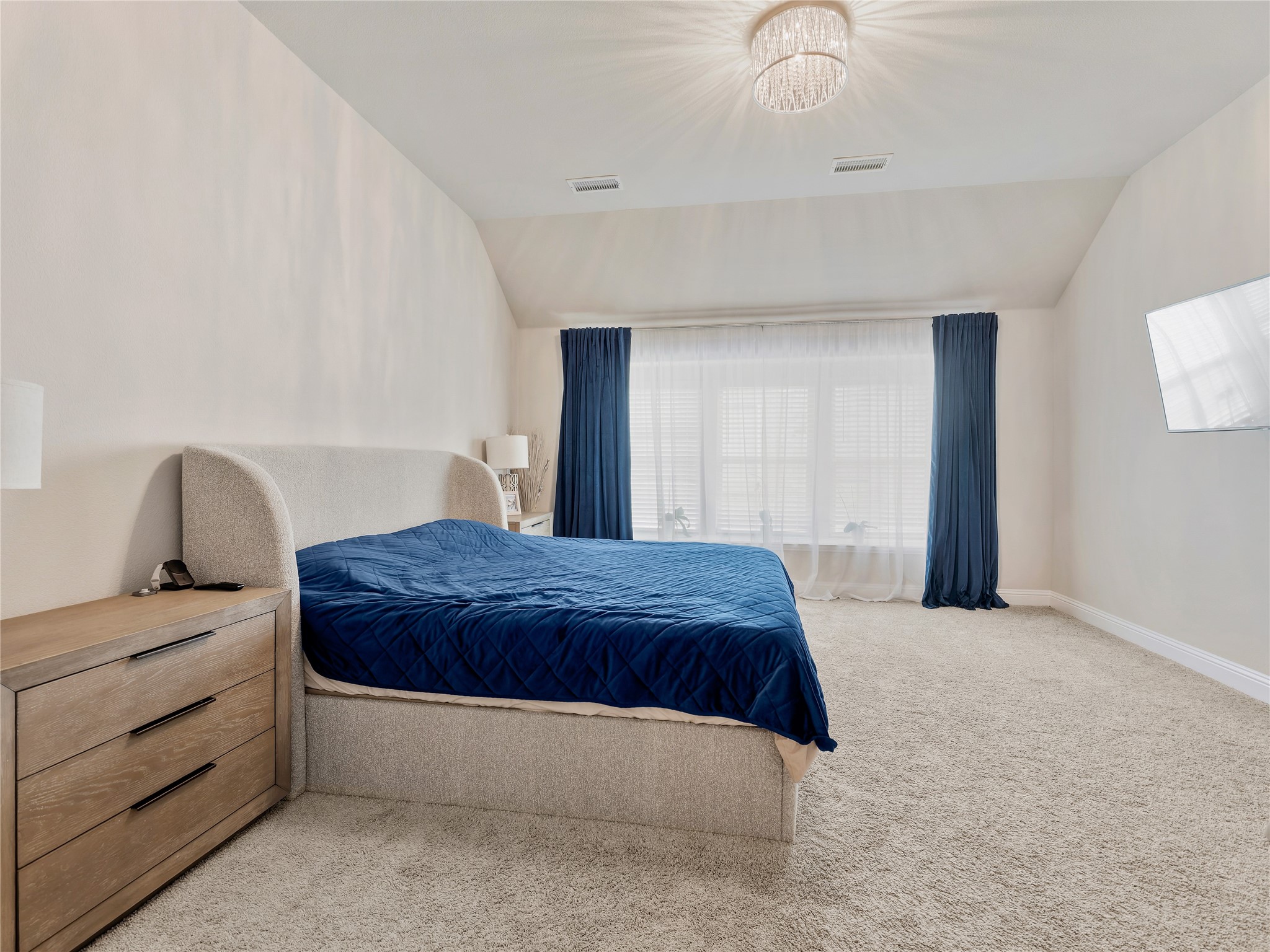 1413 Saddle Ridge Drive