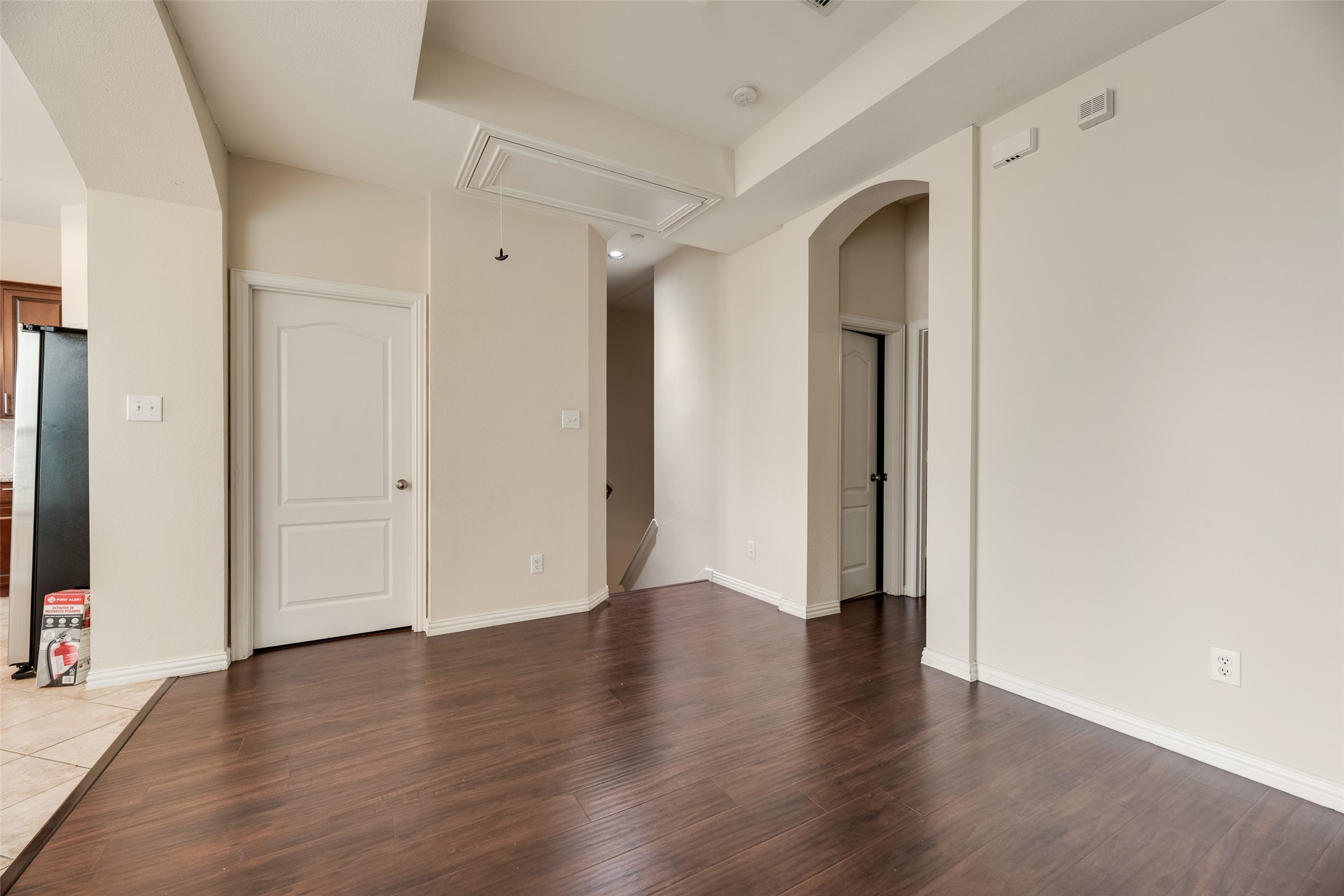 1916 Lantana Lane