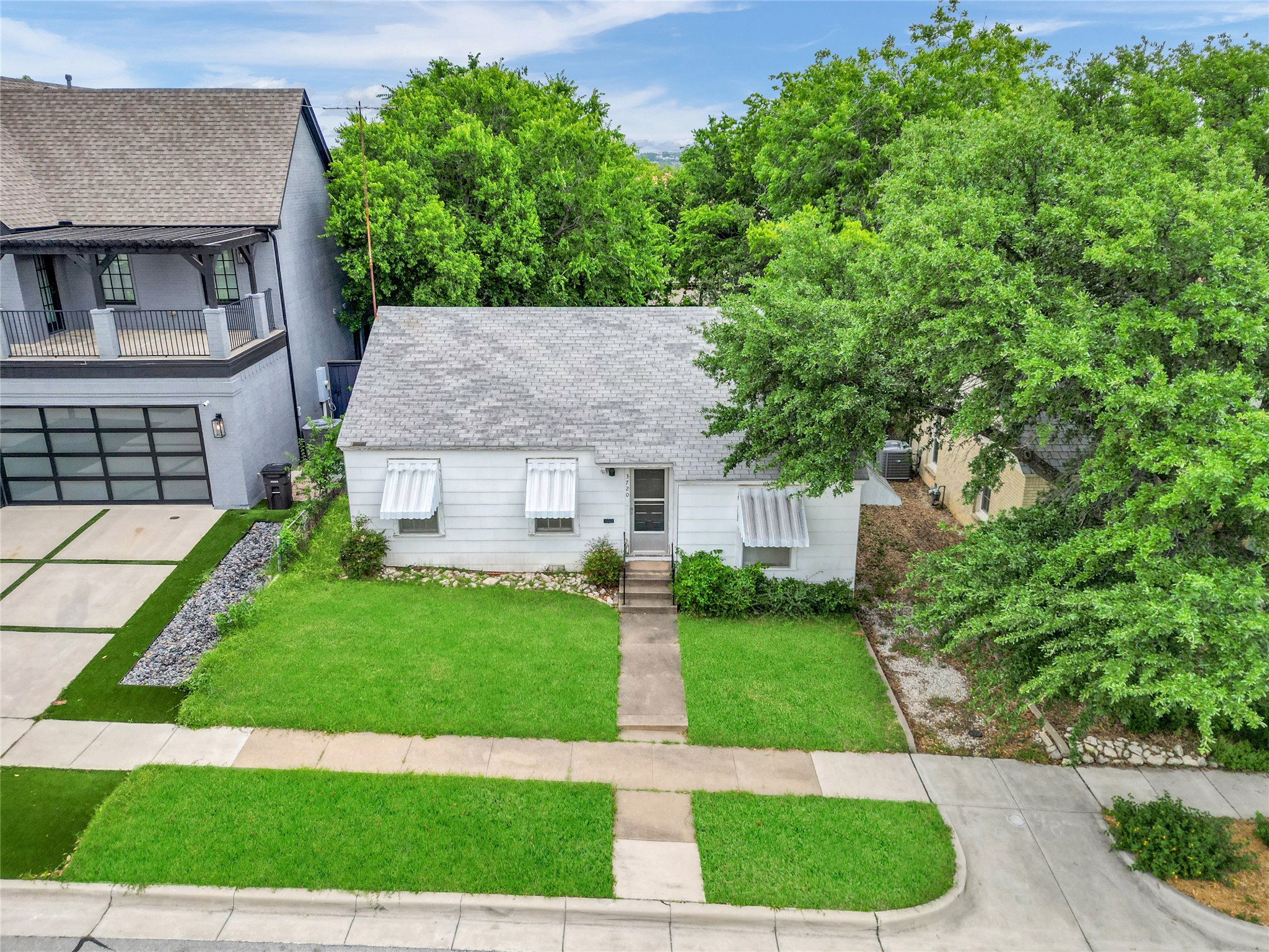 3720 W 5th Street