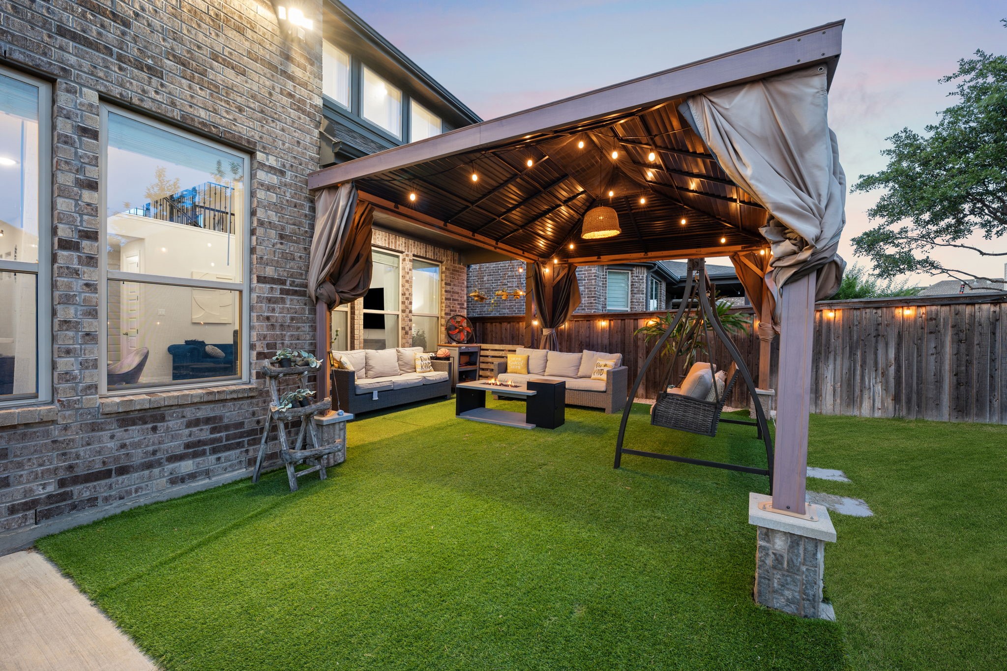 5737 Amphora Avenue
