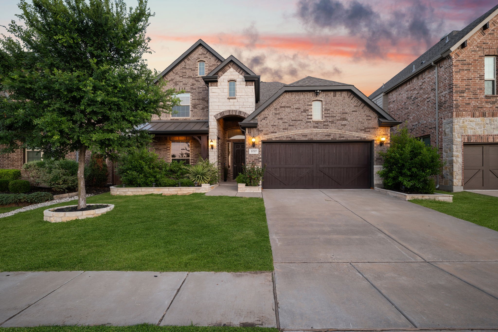 5737 Amphora Avenue
