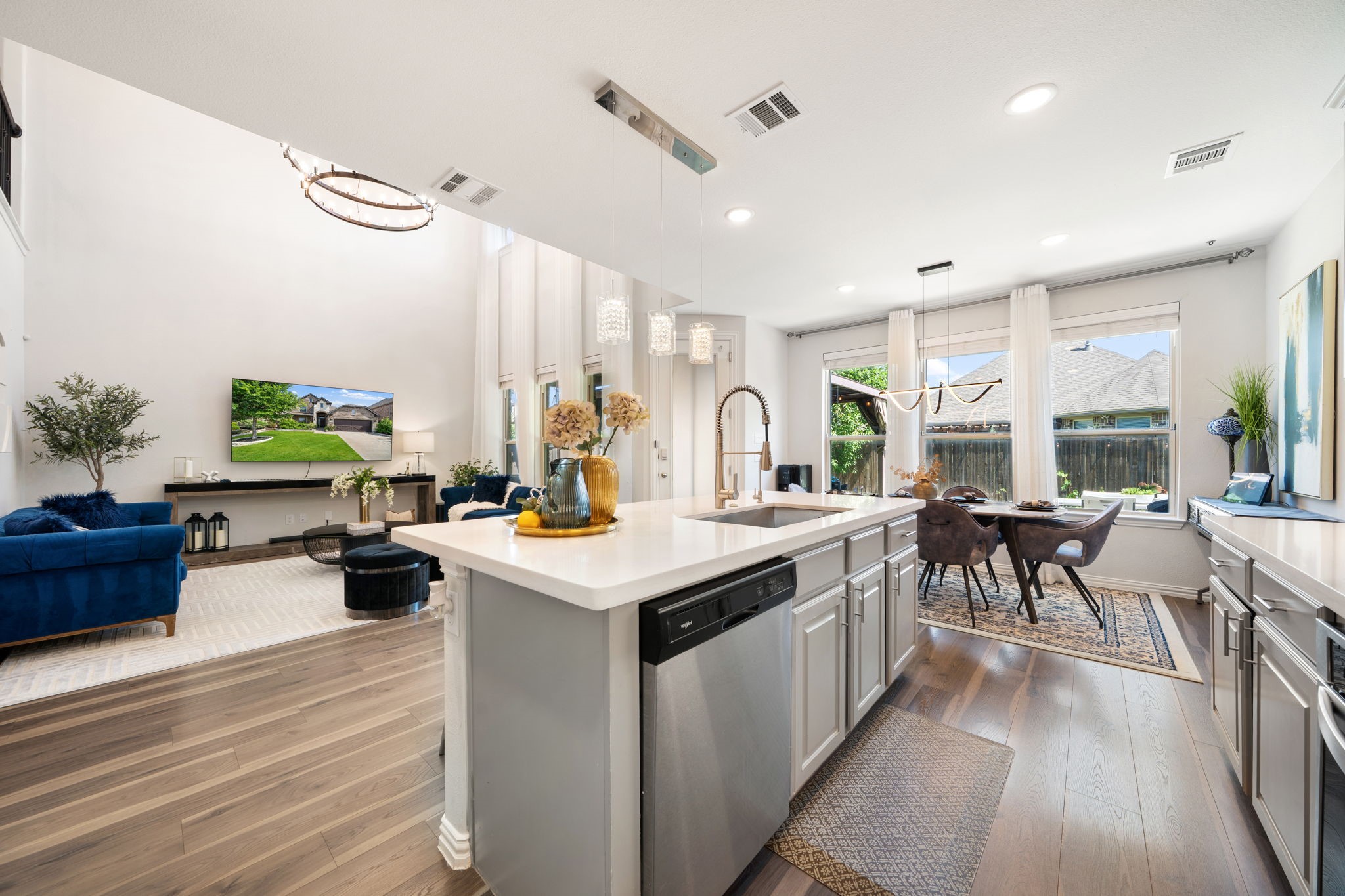 5737 Amphora Avenue