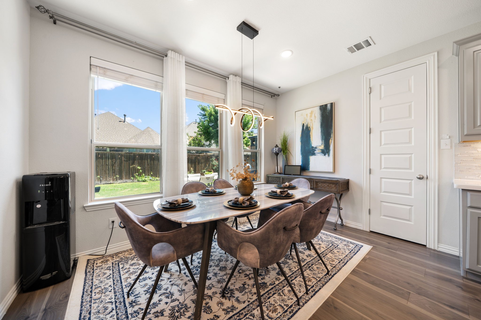 5737 Amphora Avenue