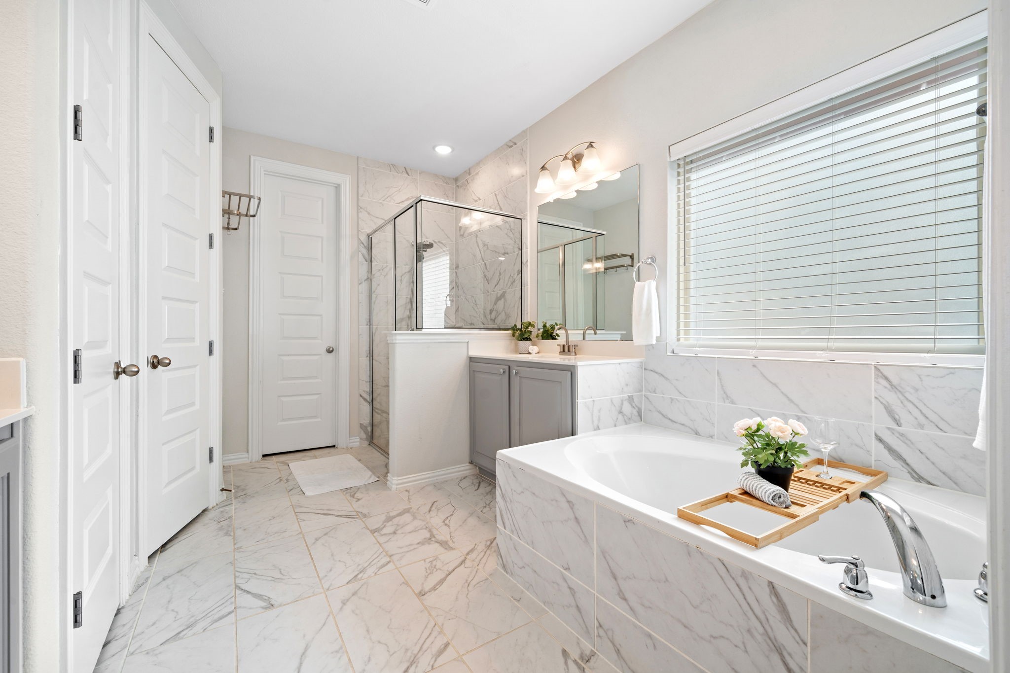 5737 Amphora Avenue