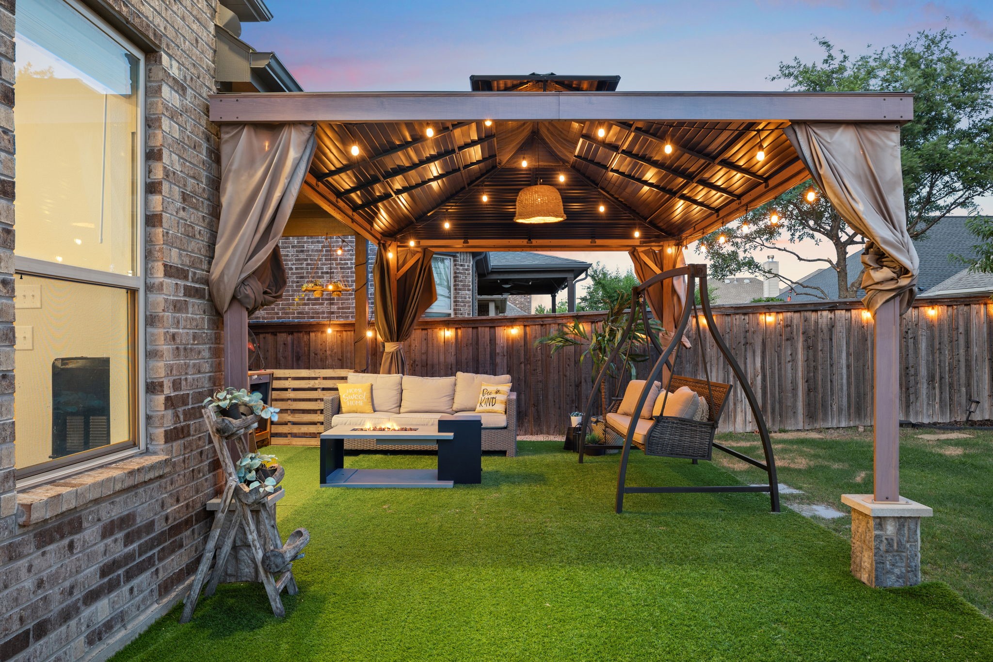 5737 Amphora Avenue