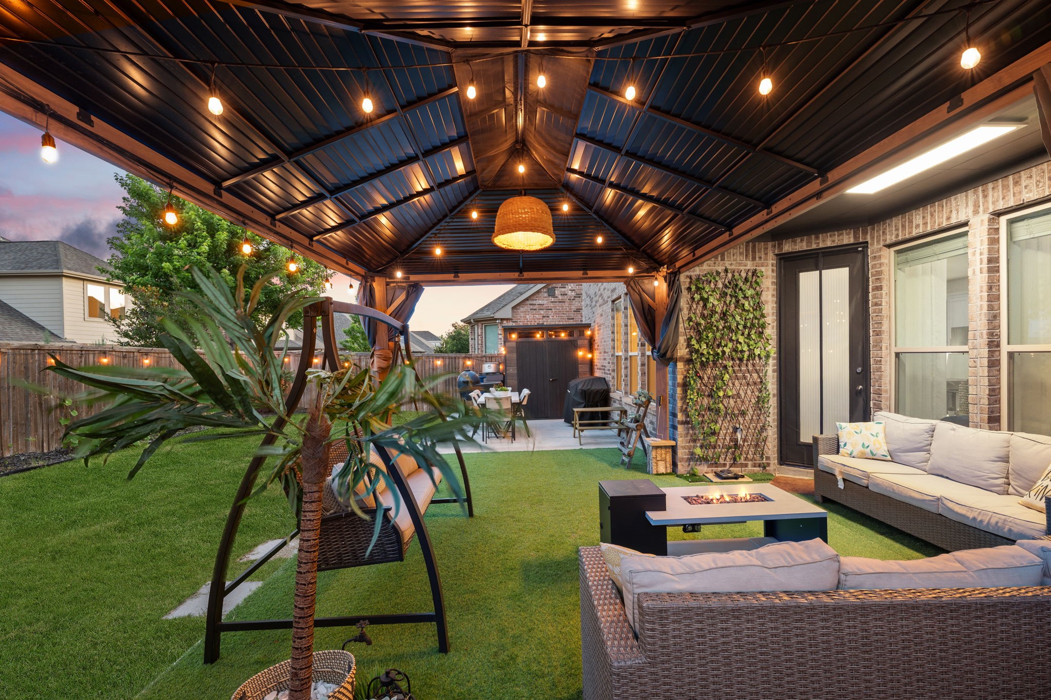 5737 Amphora Avenue