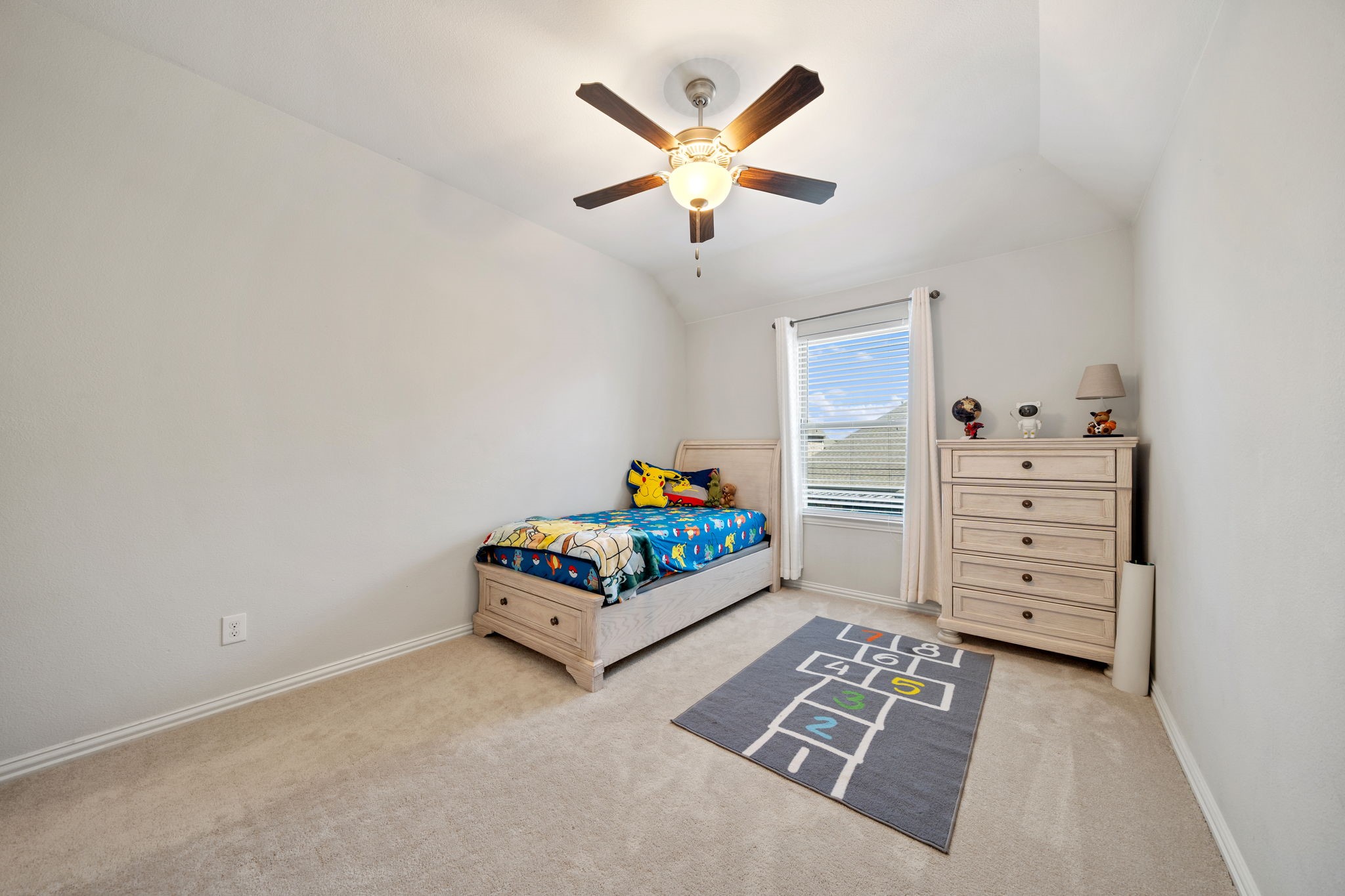 5737 Amphora Avenue
