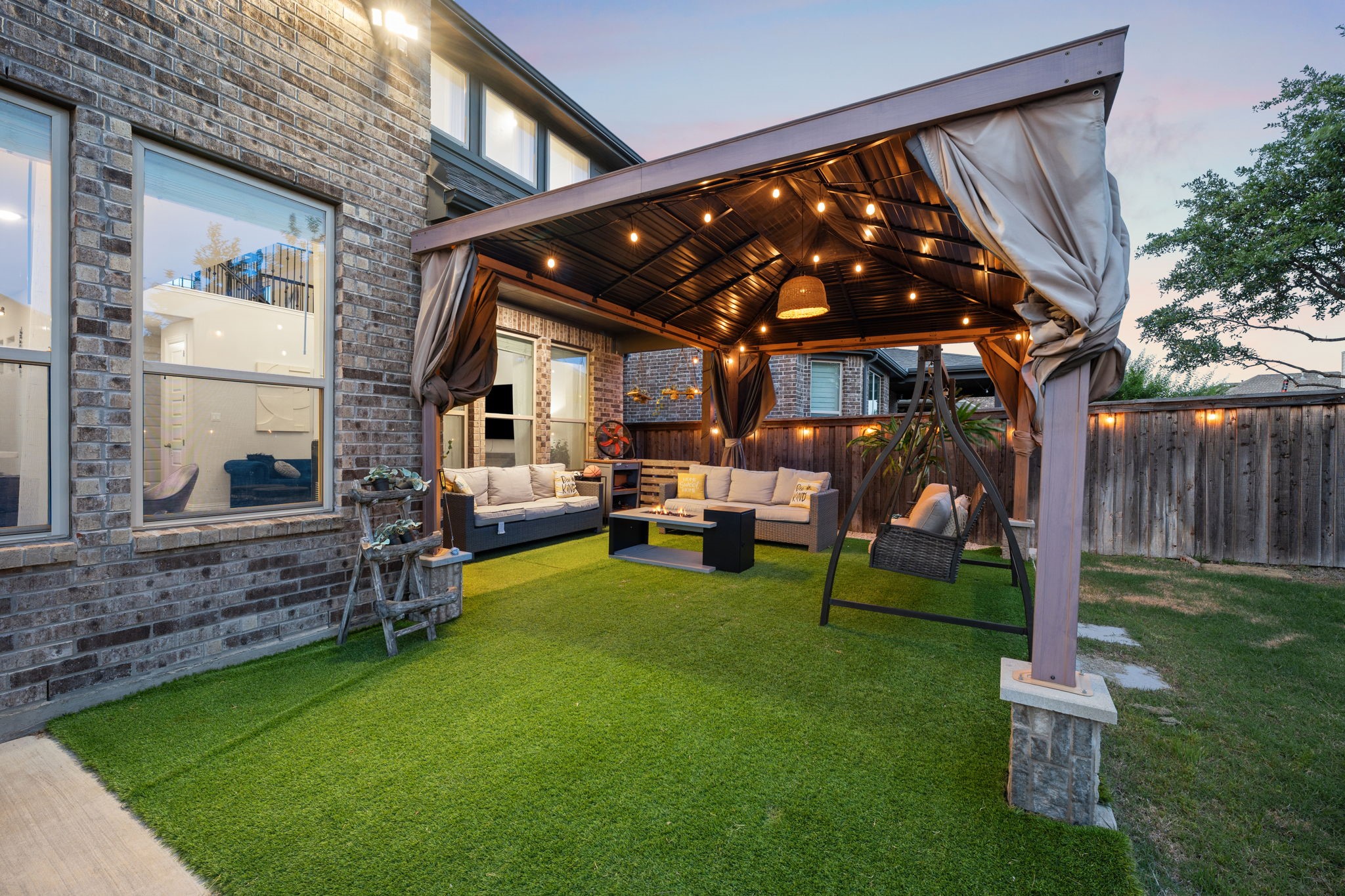 5737 Amphora Avenue