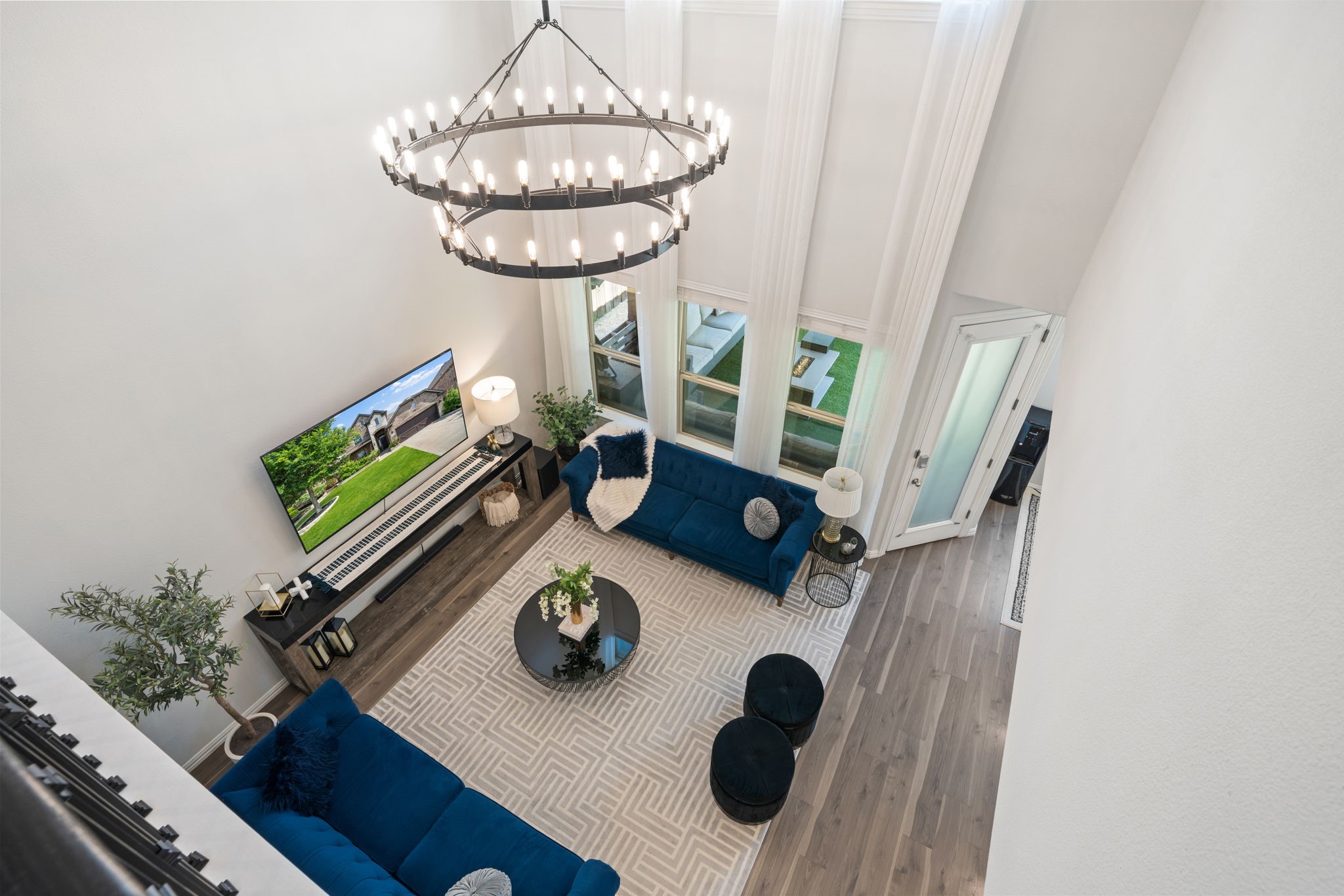 5737 Amphora Avenue