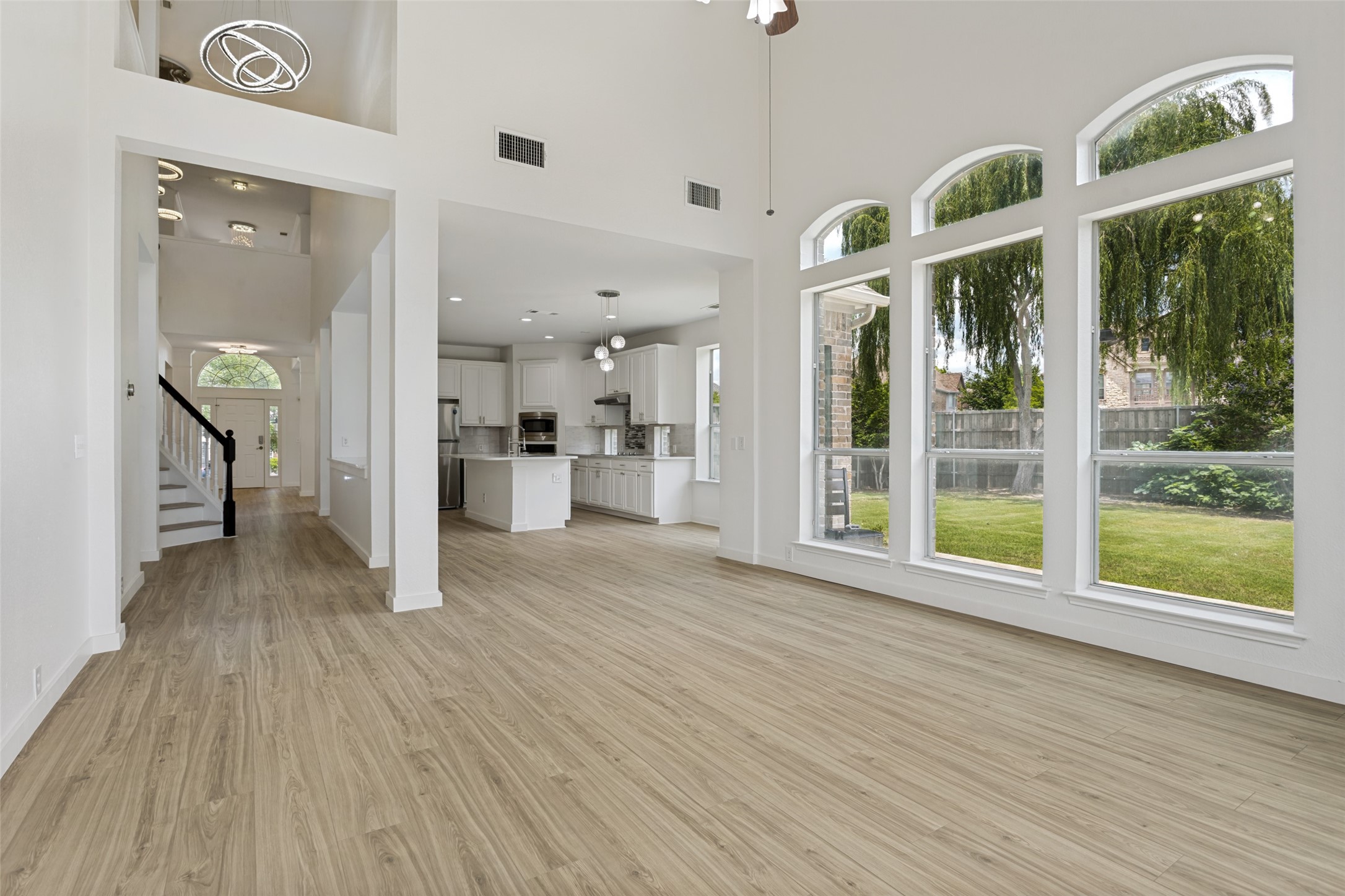 11160 Silver Horn Drive