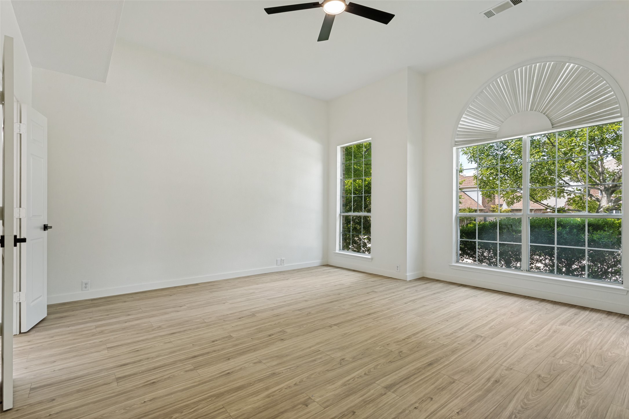 11160 Silver Horn Drive
