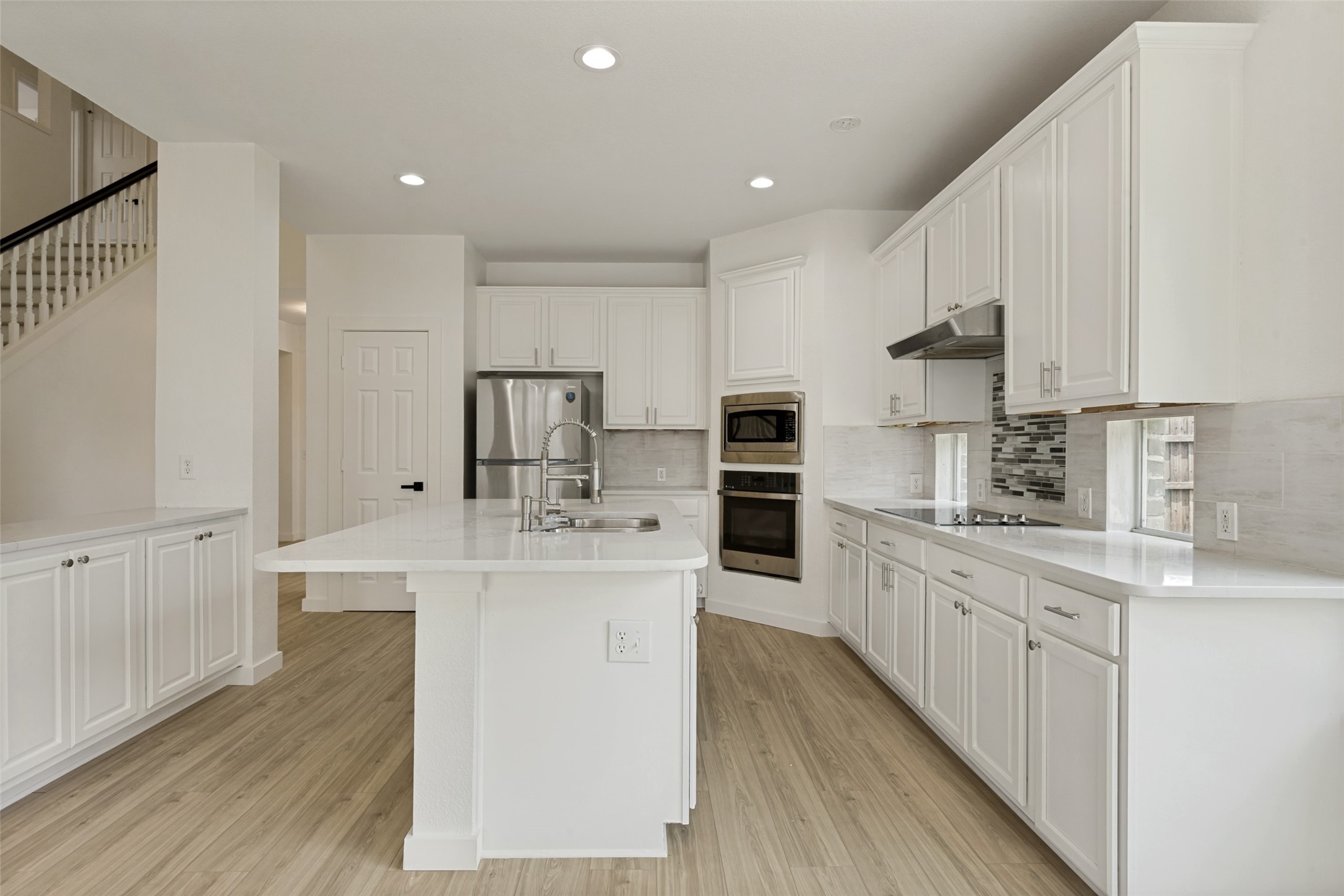 11160 Silver Horn Drive