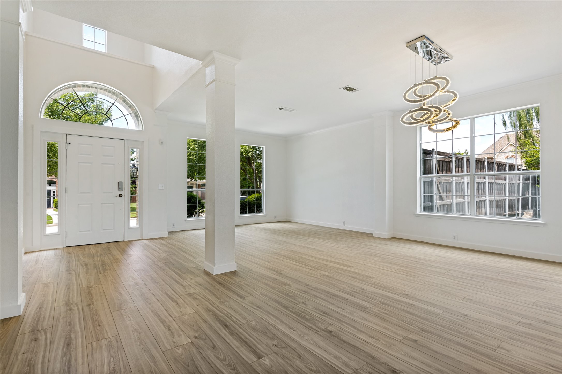 11160 Silver Horn Drive
