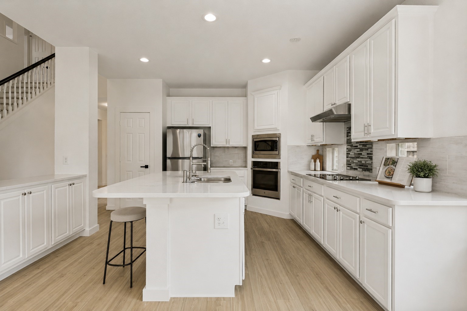 11160 Silver Horn Drive