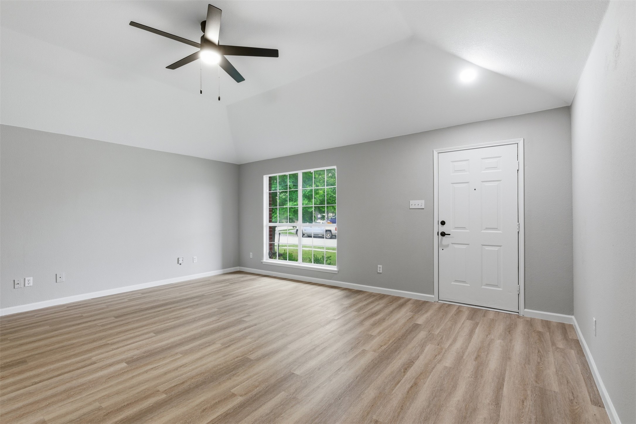 2051 Sunny Side Drive