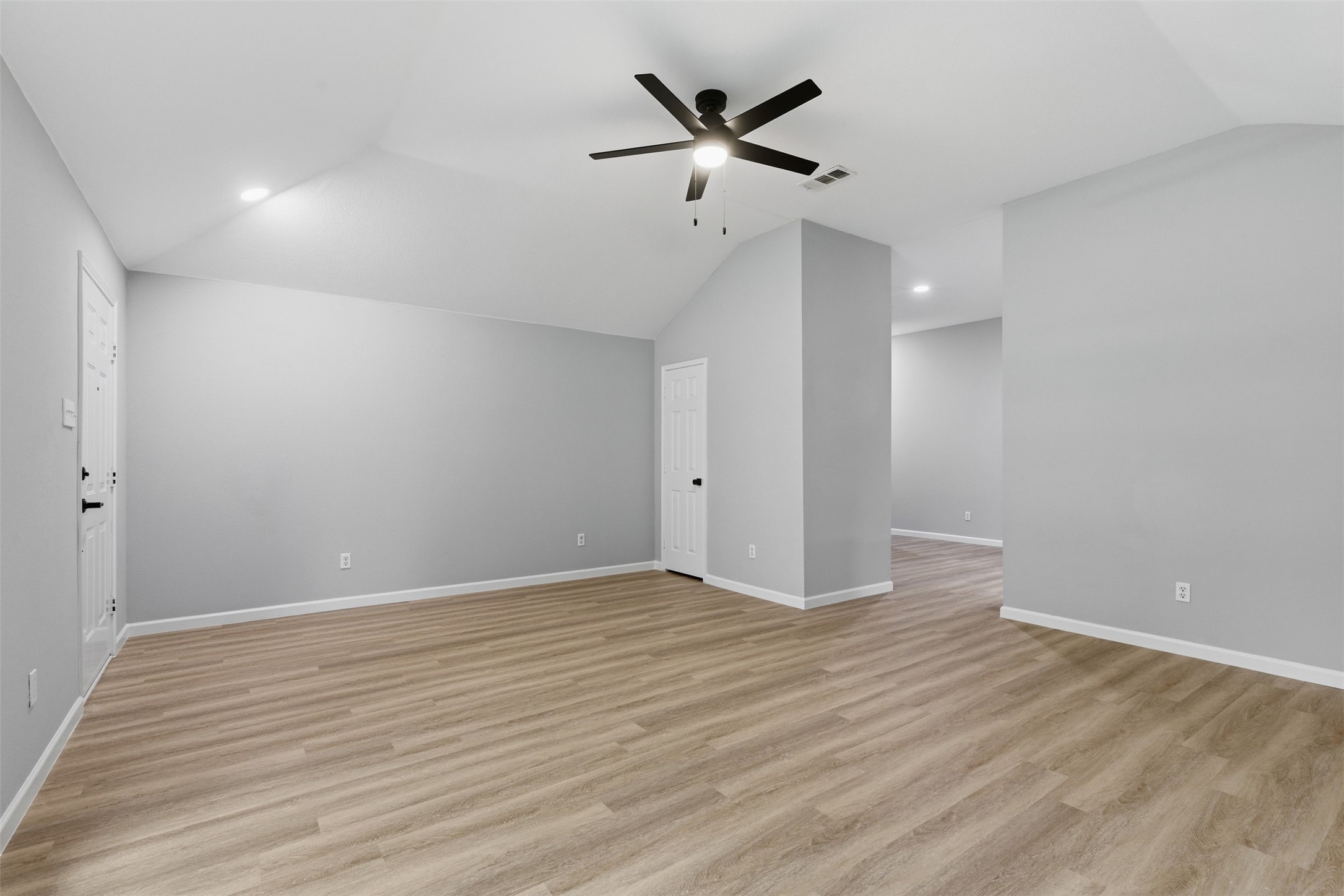 2051 Sunny Side Drive