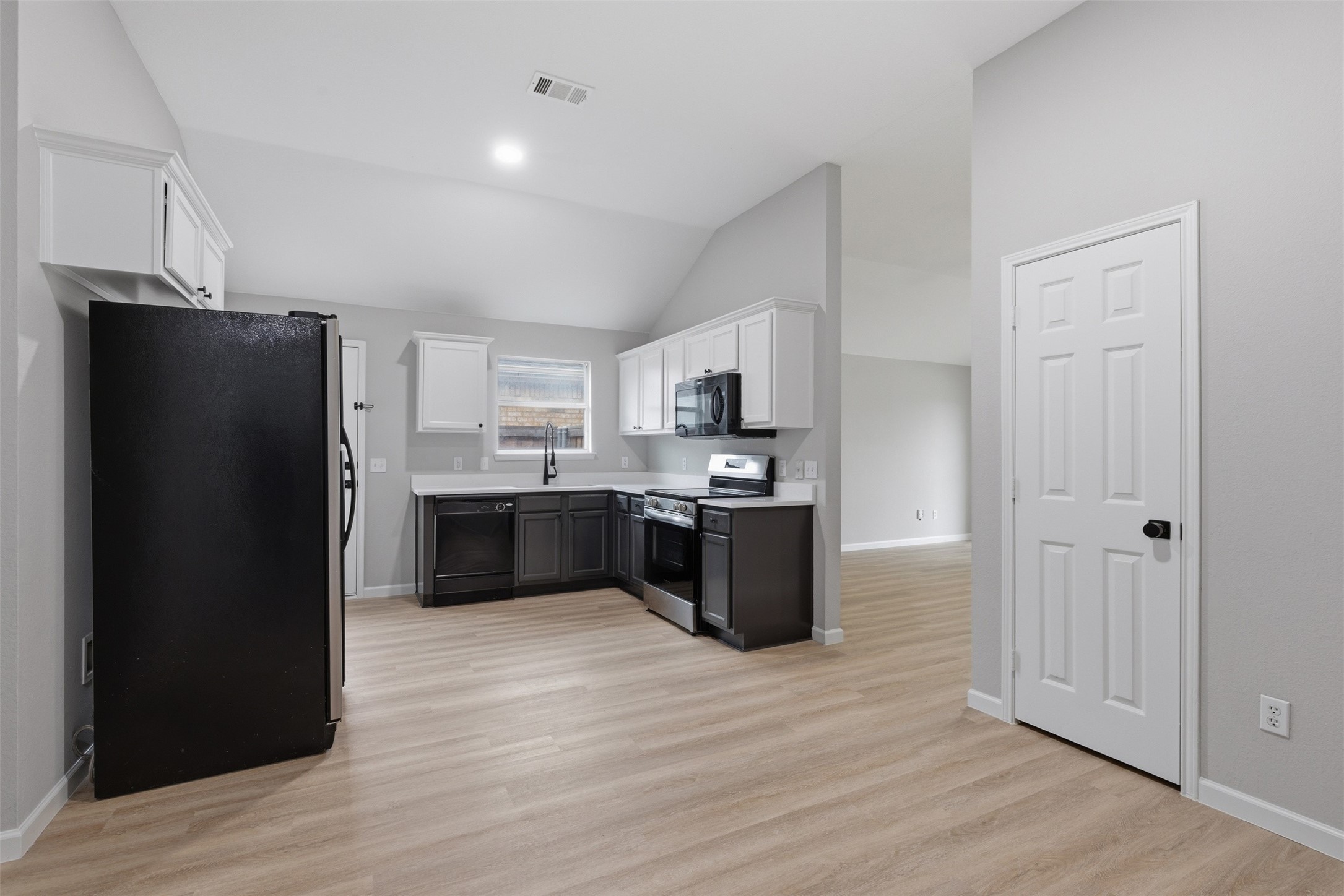 2051 Sunny Side Drive