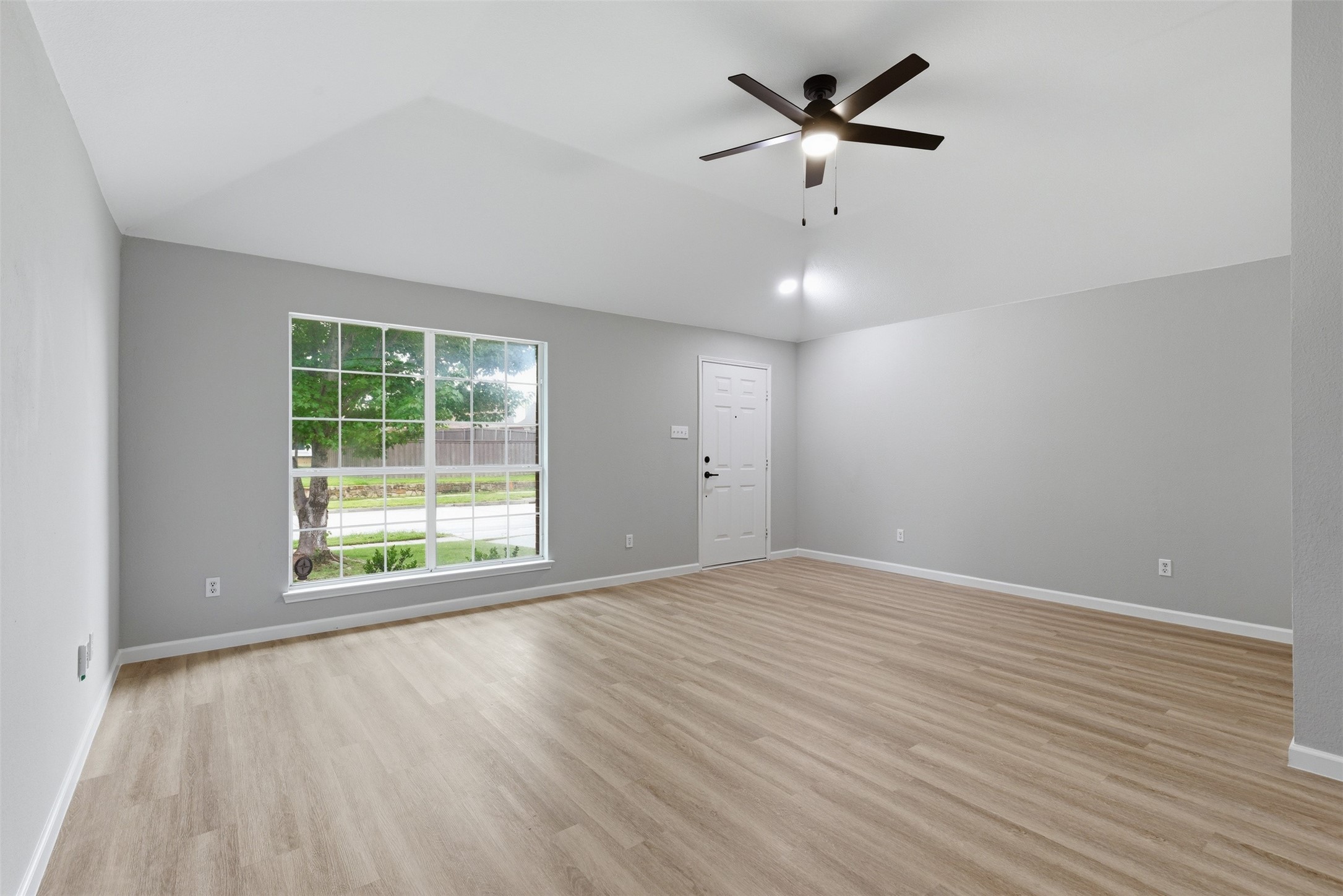 2051 Sunny Side Drive