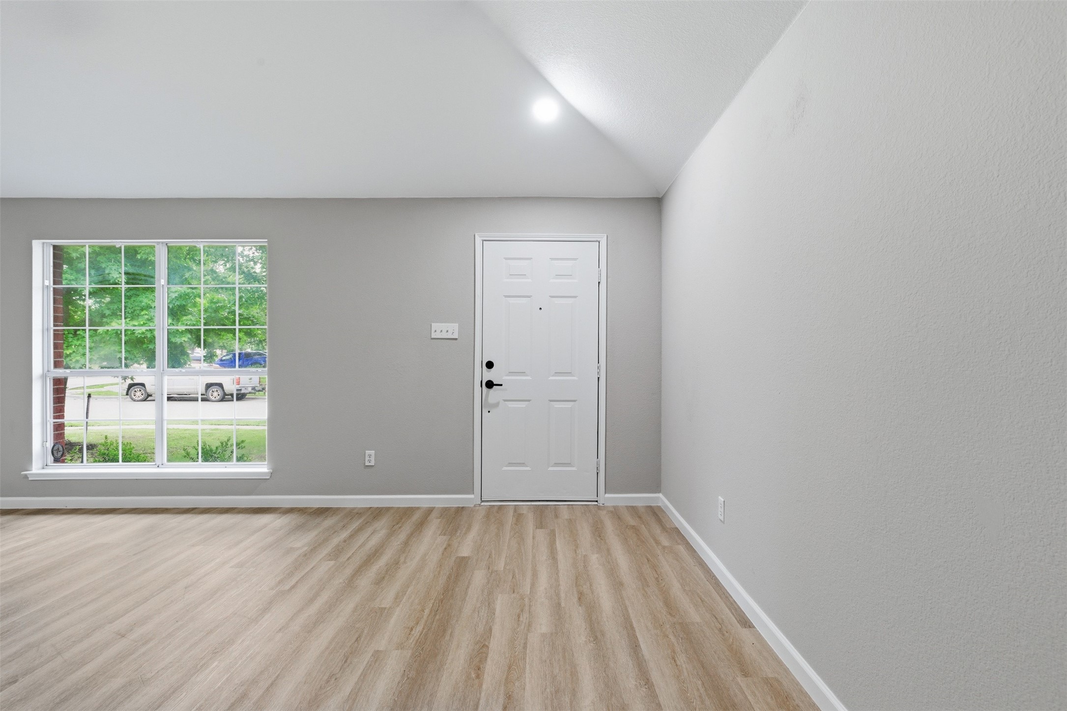 2051 Sunny Side Drive