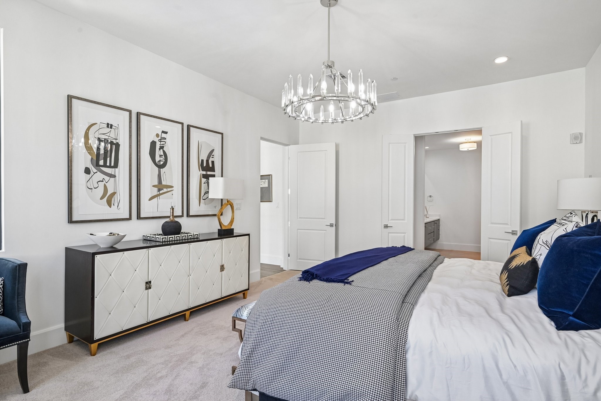 5270 Town and Country Boulevard 212B