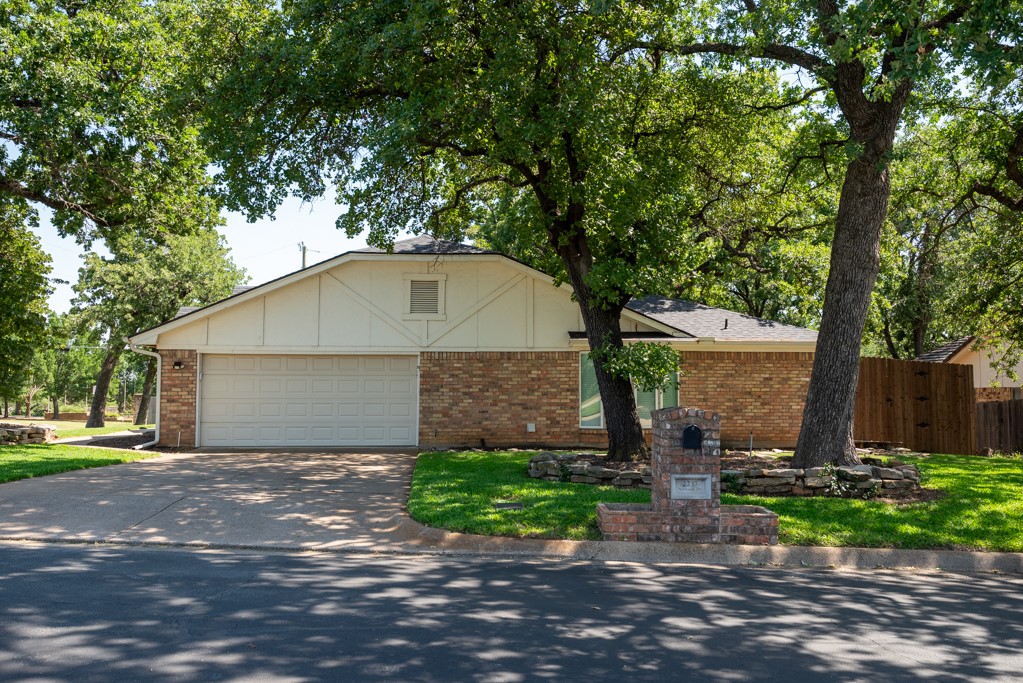 2237 Norwood Drive