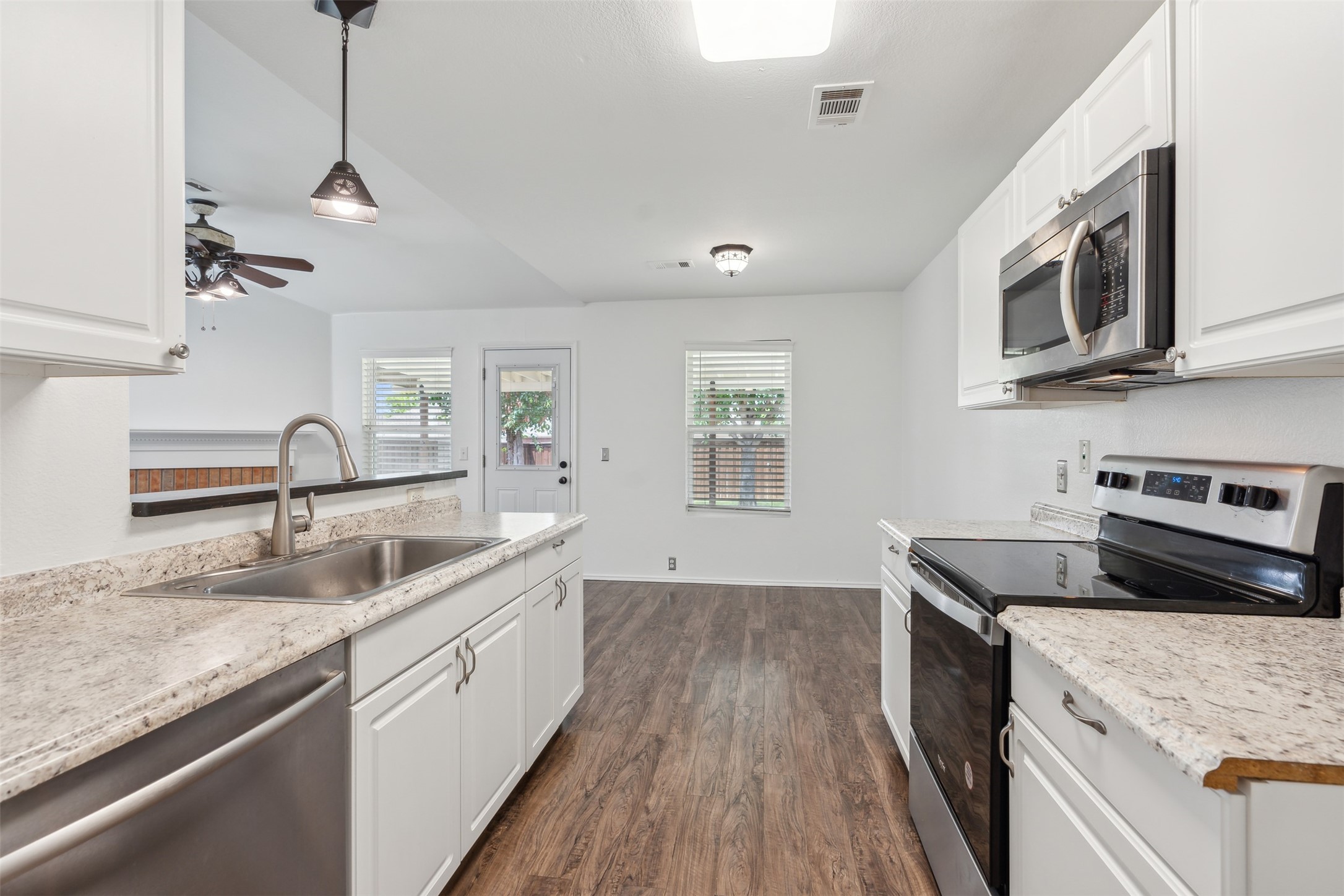 8821 Tumbleweed Drive