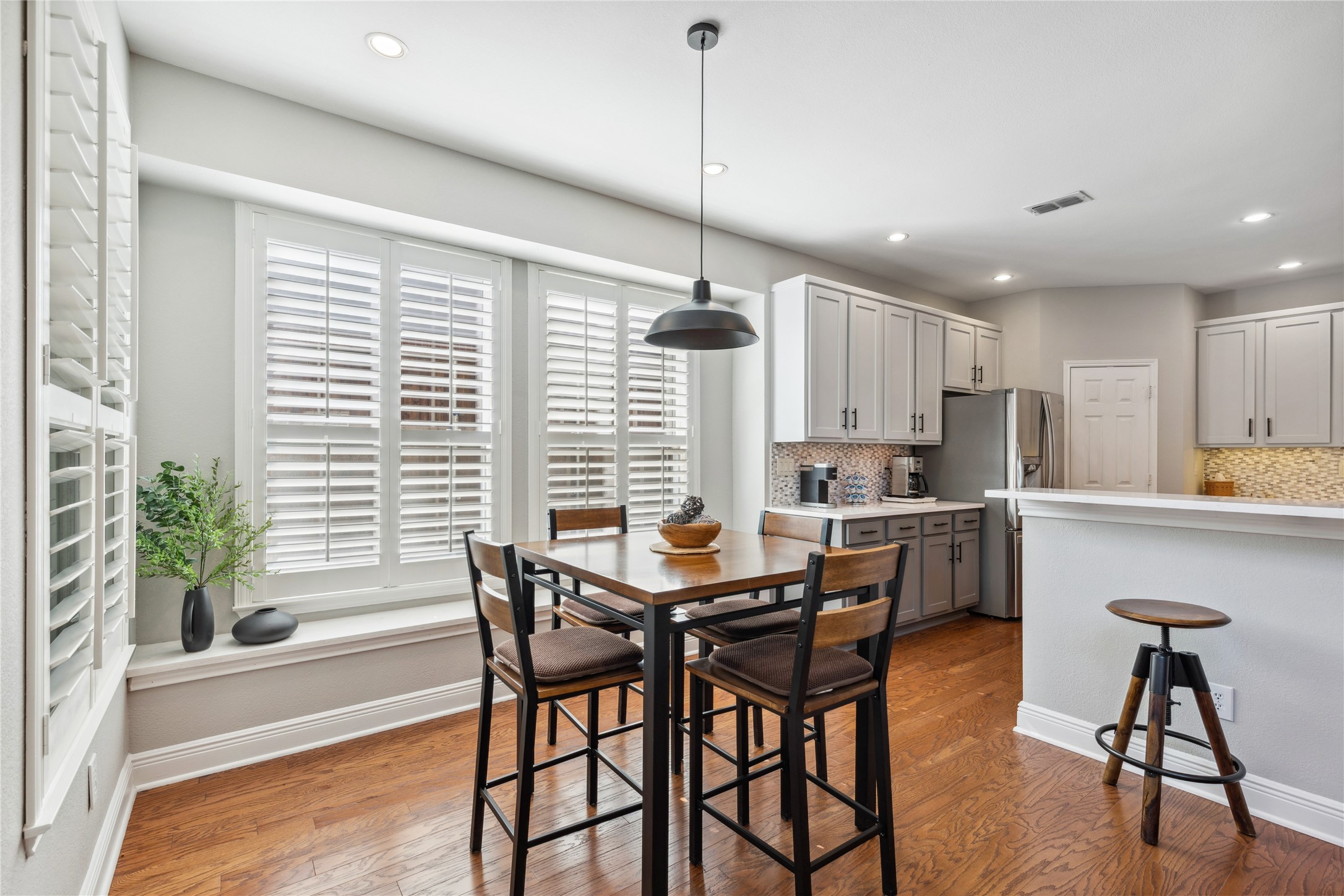 1216 Ottawa Lane