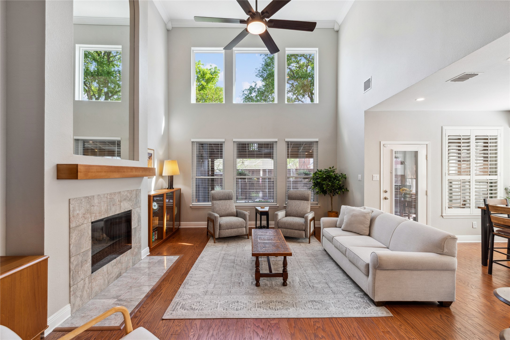 1216 Ottawa Lane