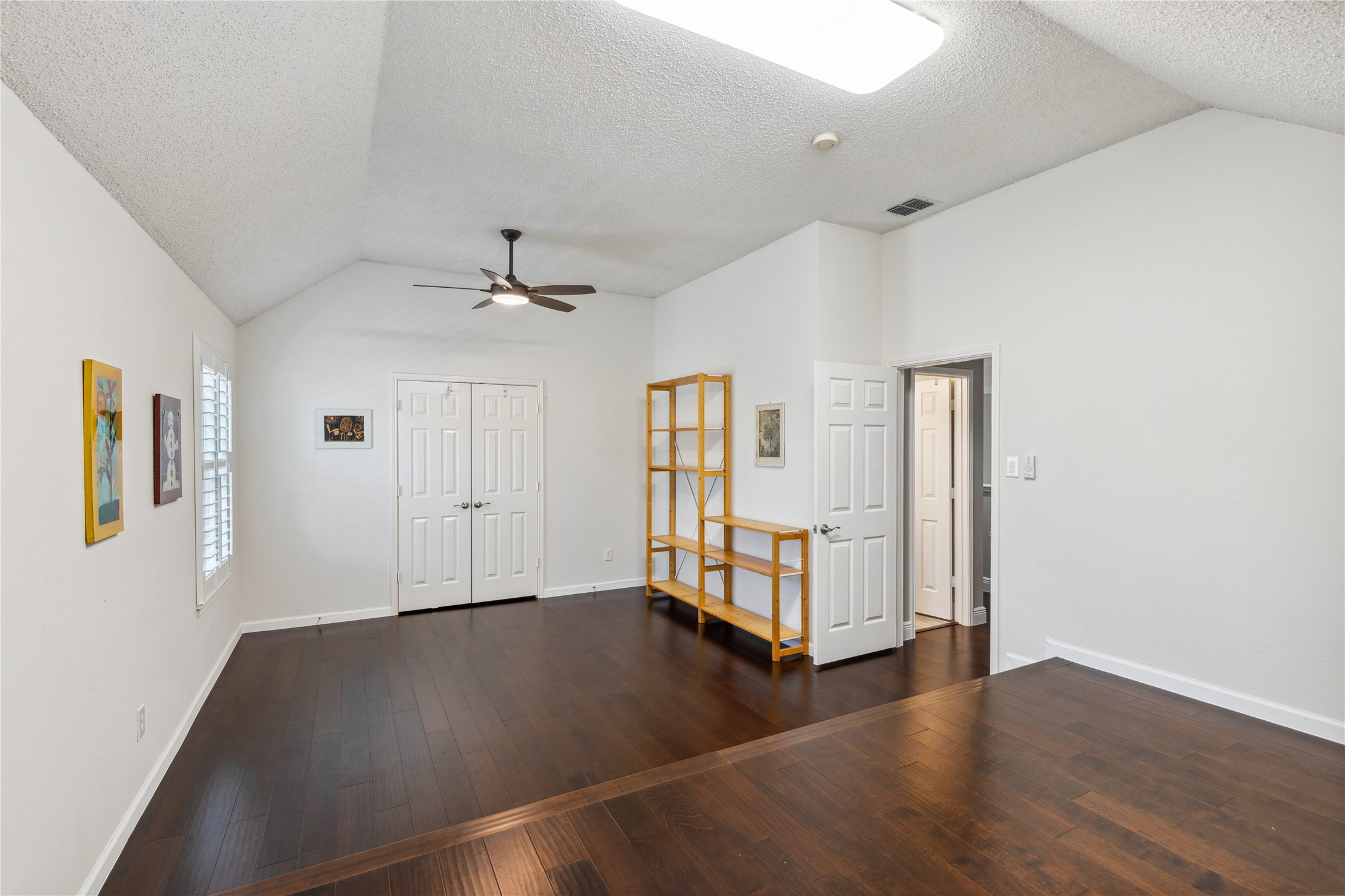 1216 Ottawa Lane