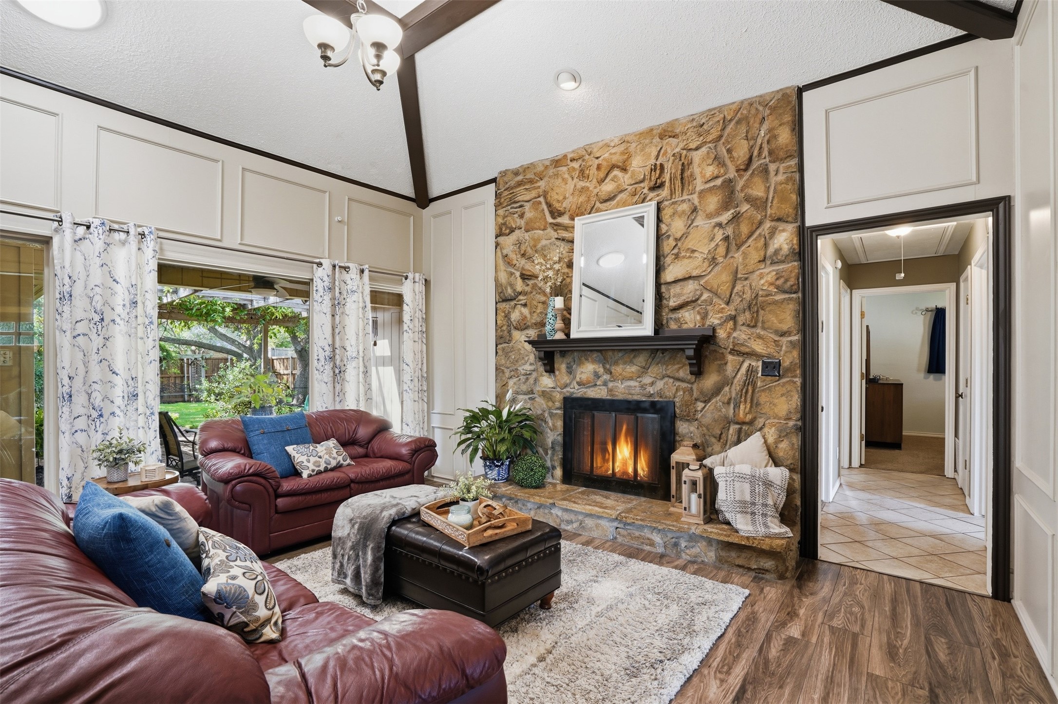 2247 Valley Mill