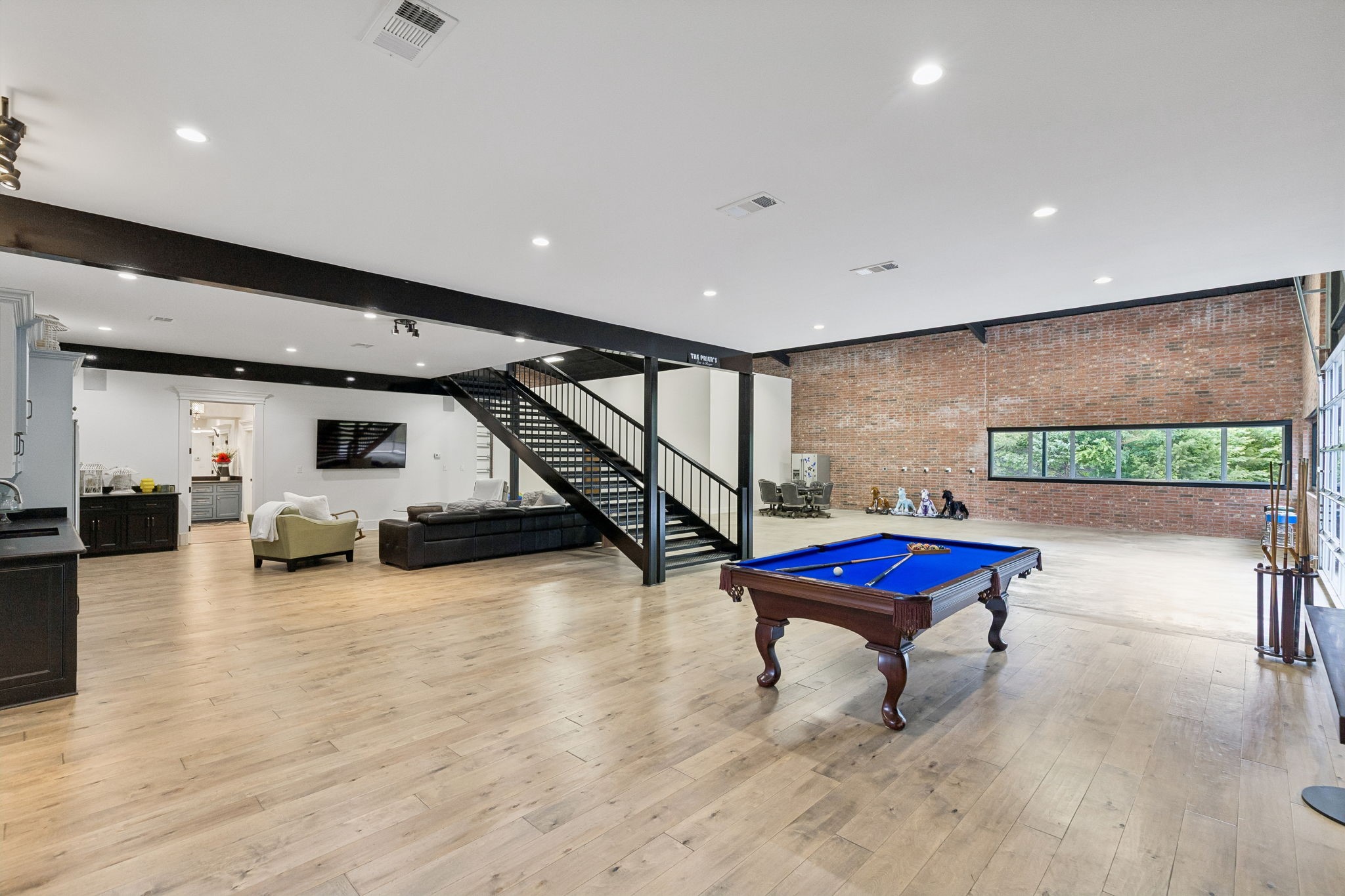 1306 Morrow Road