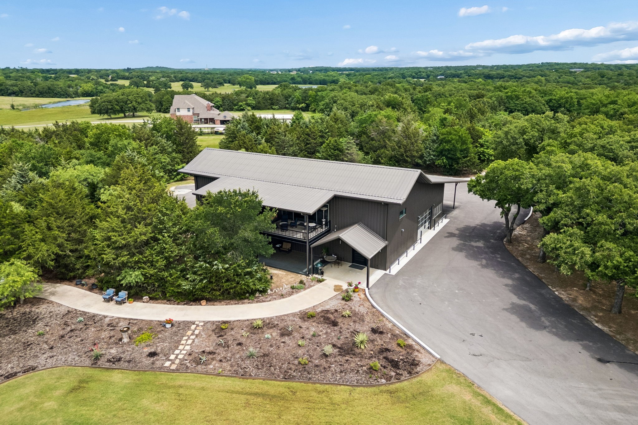 1306 Morrow Road
