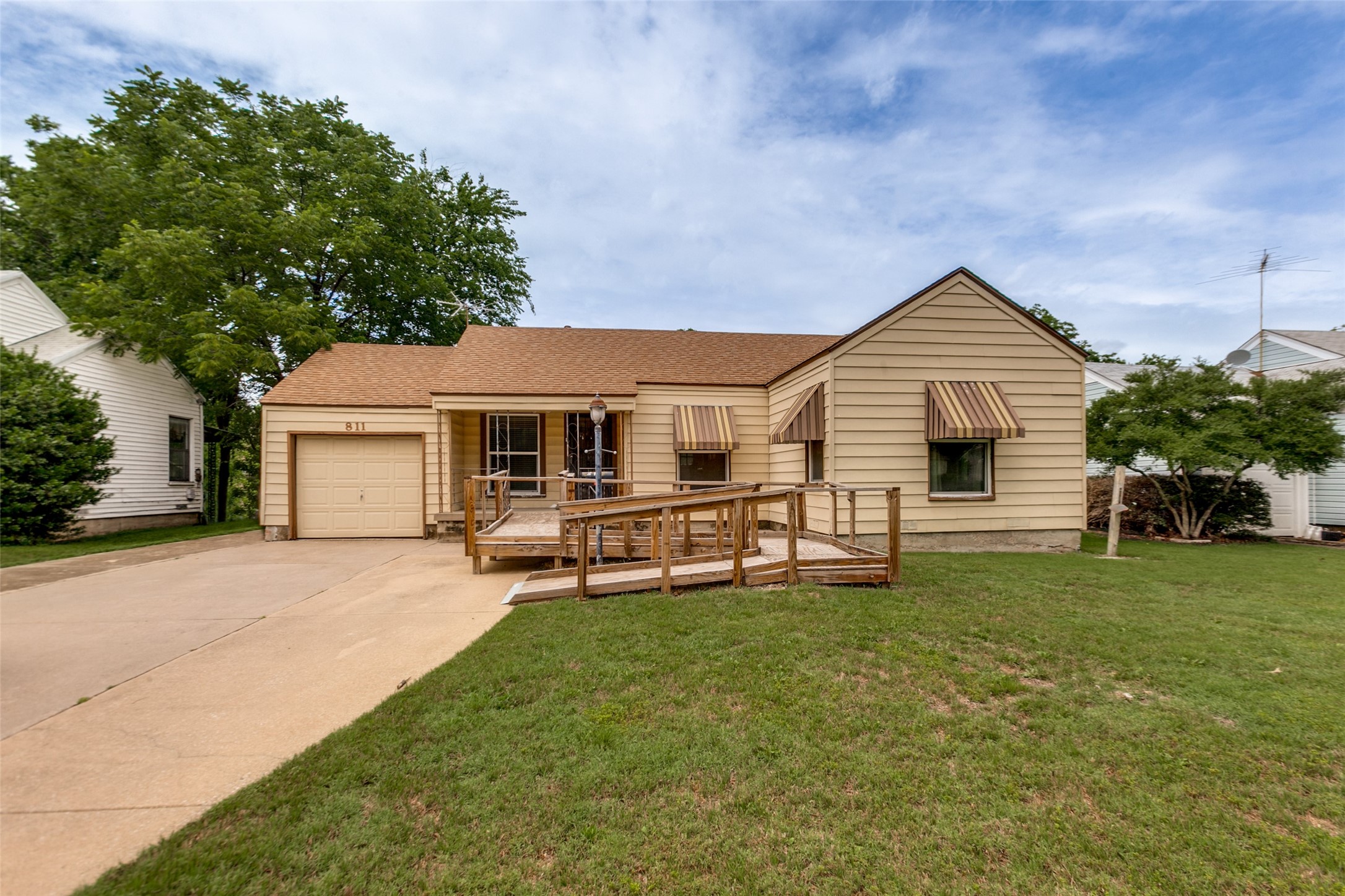 811 Magnolia Drive